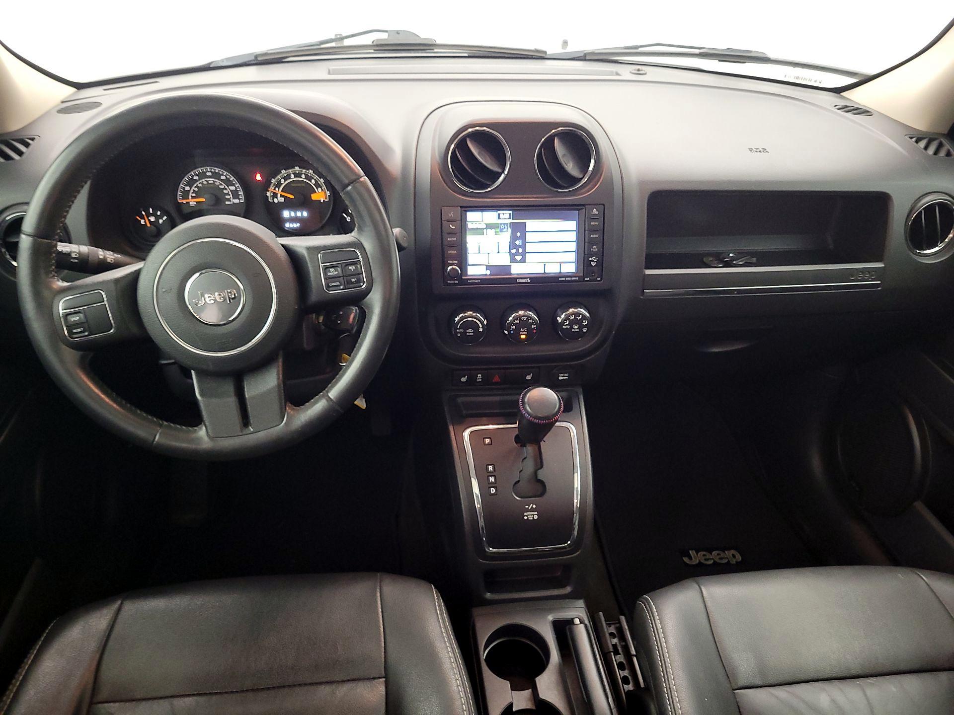 Thumbnail: 2016 Jeep Patriot - 9