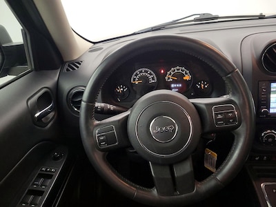 Steering Wheel & Instrument Cluster (On)