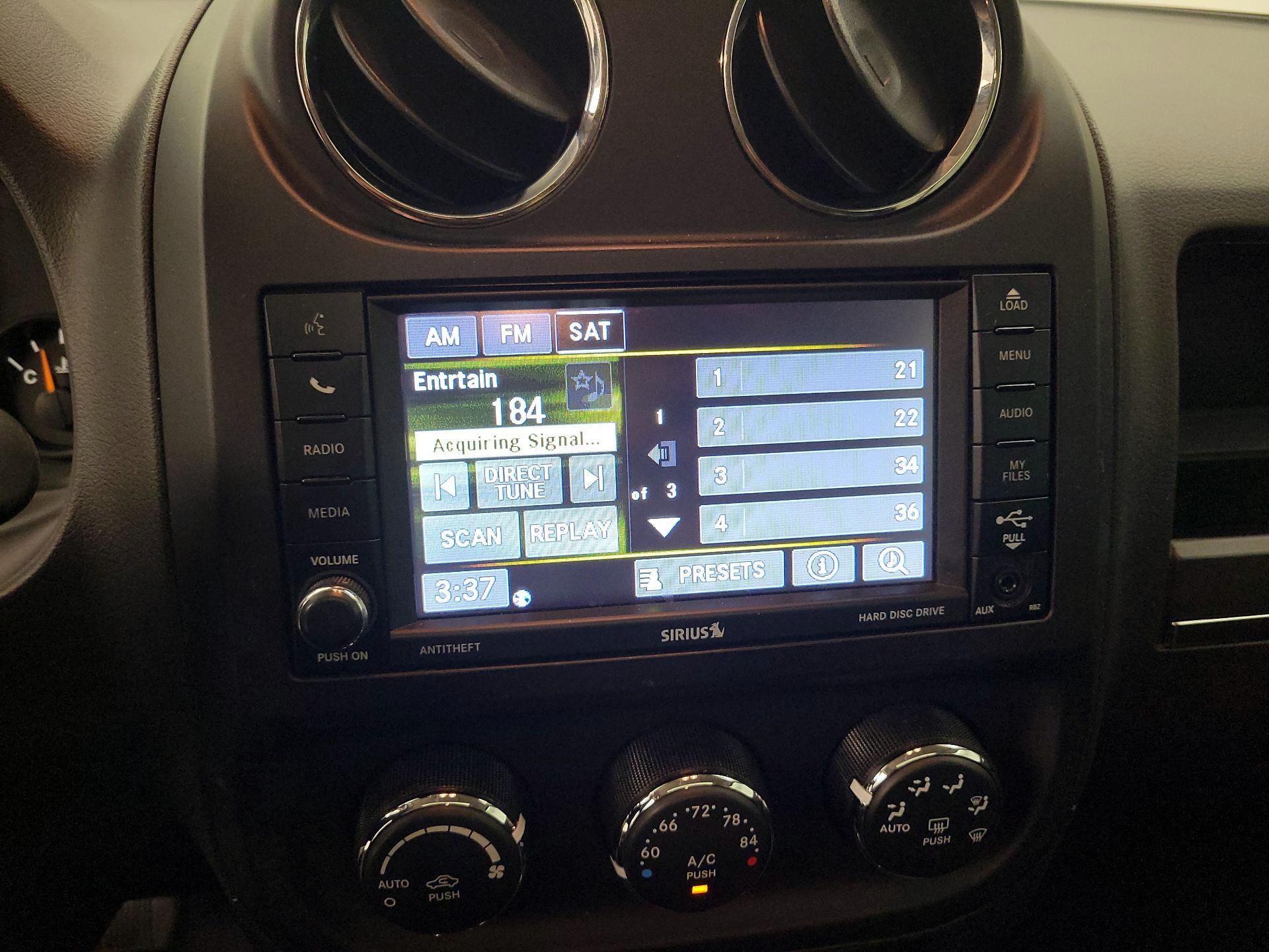 Thumbnail: 2016 Jeep Patriot - 14