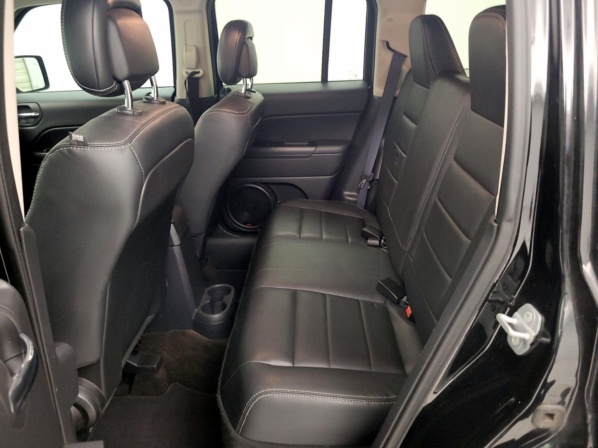 Thumbnail: 2016 Jeep Patriot - 18