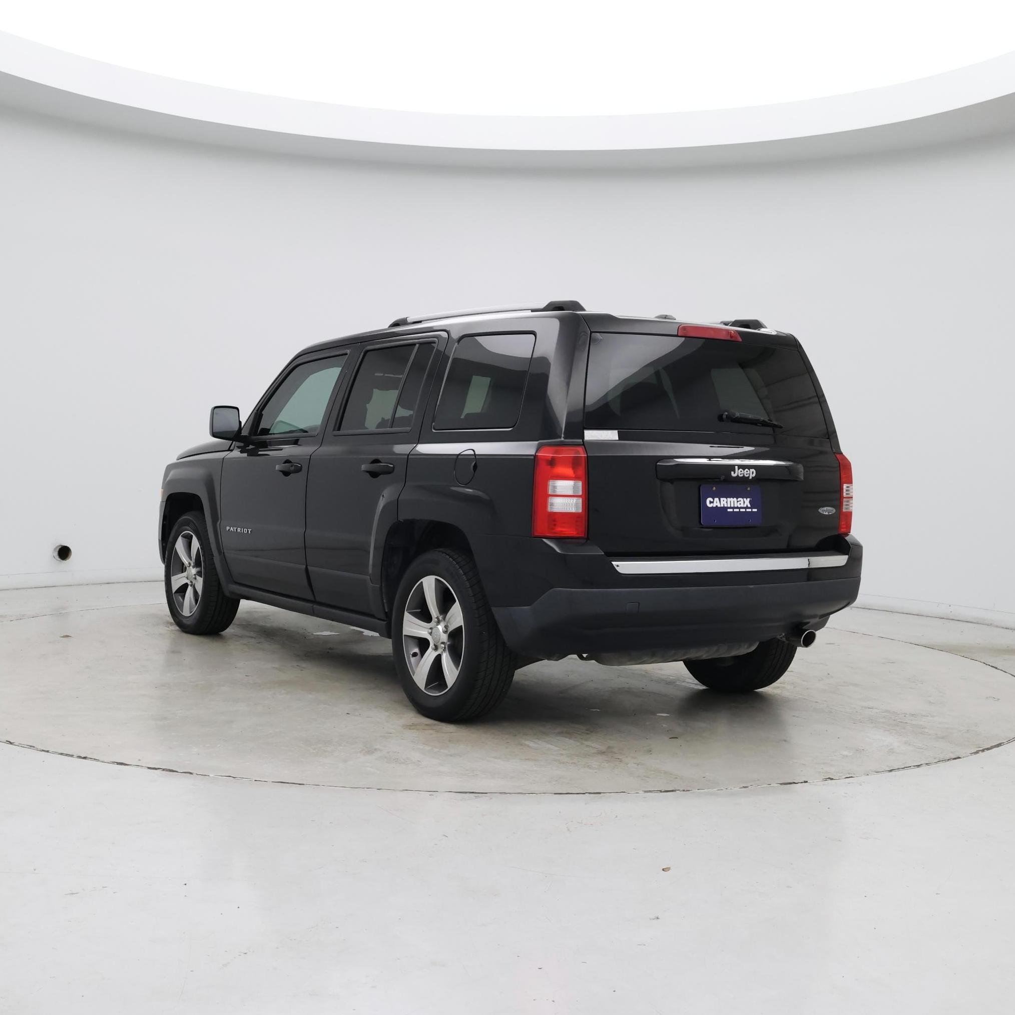 Thumbnail: 2016 Jeep Patriot - 2