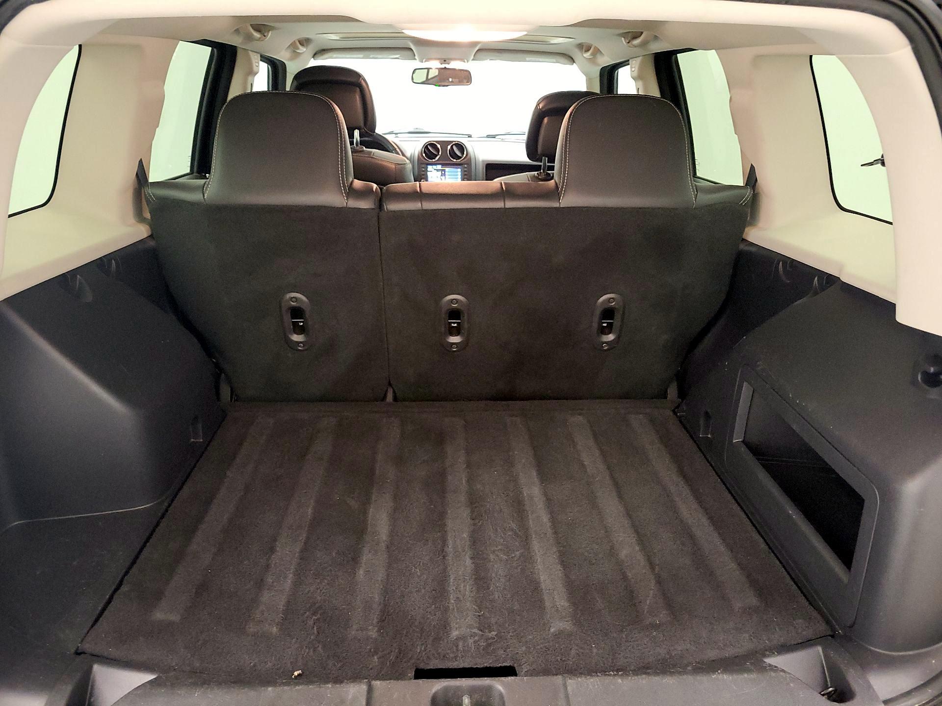 Thumbnail: 2016 Jeep Patriot - 19