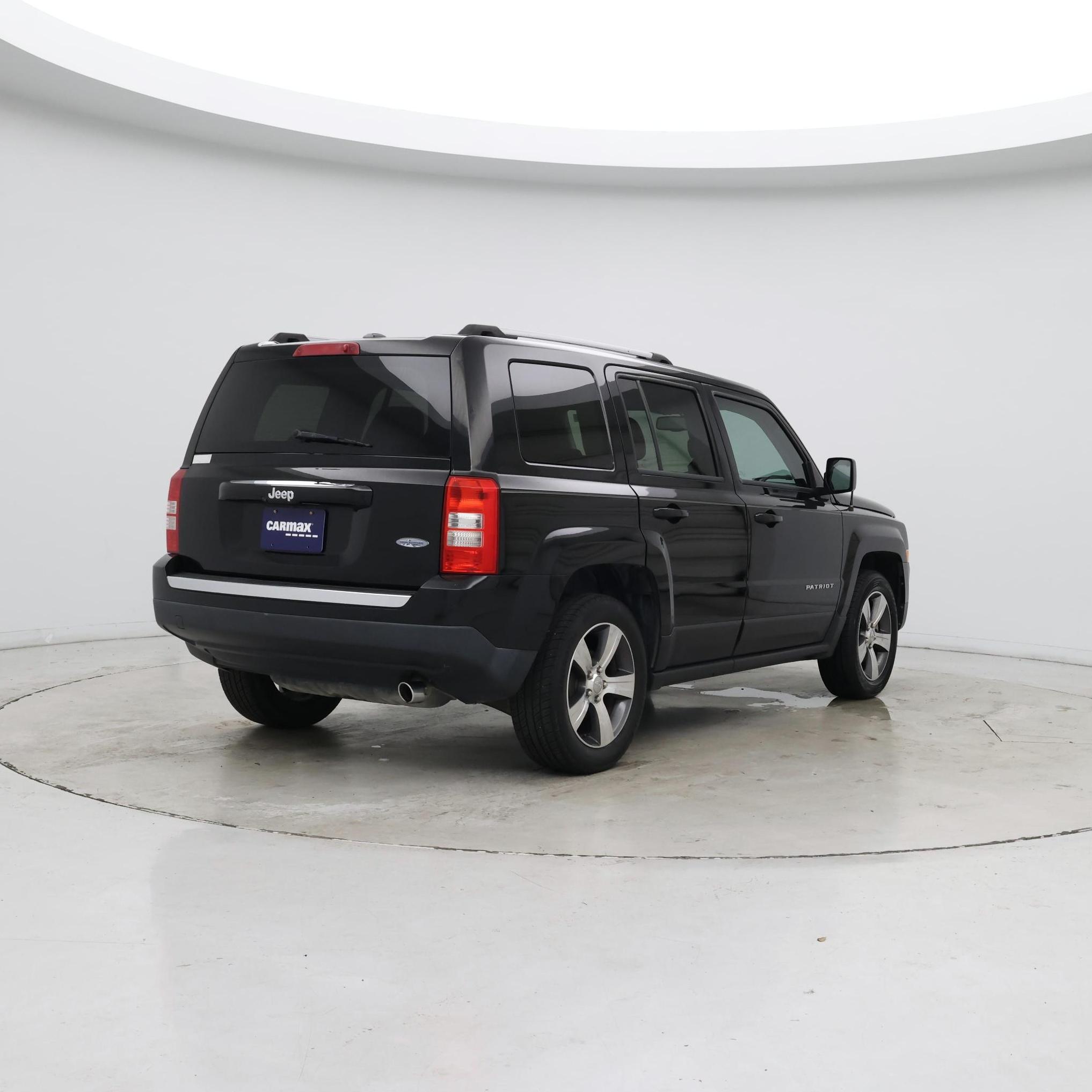 Thumbnail: 2016 Jeep Patriot - 8