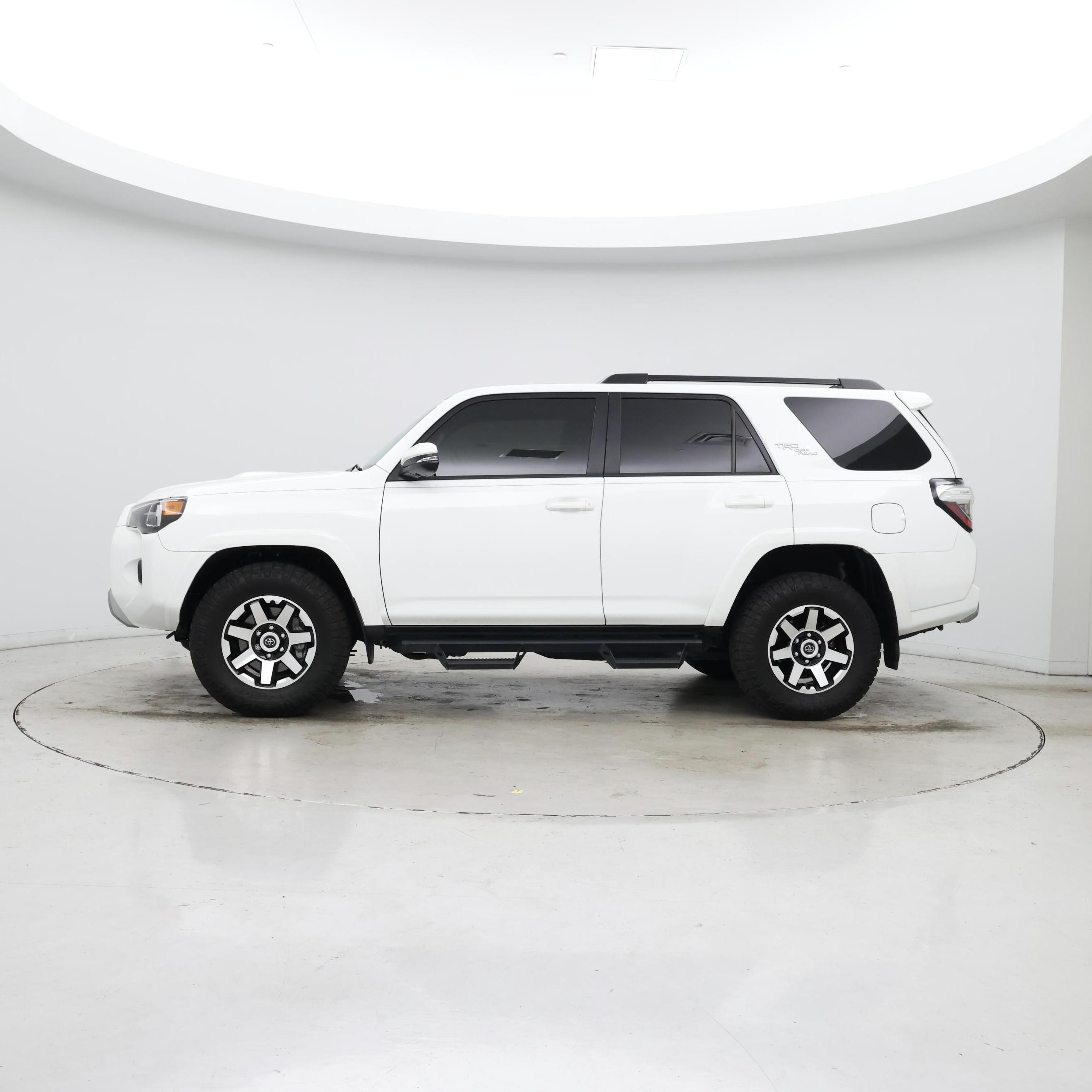 Thumbnail: 2024 Toyota 4Runner - 3