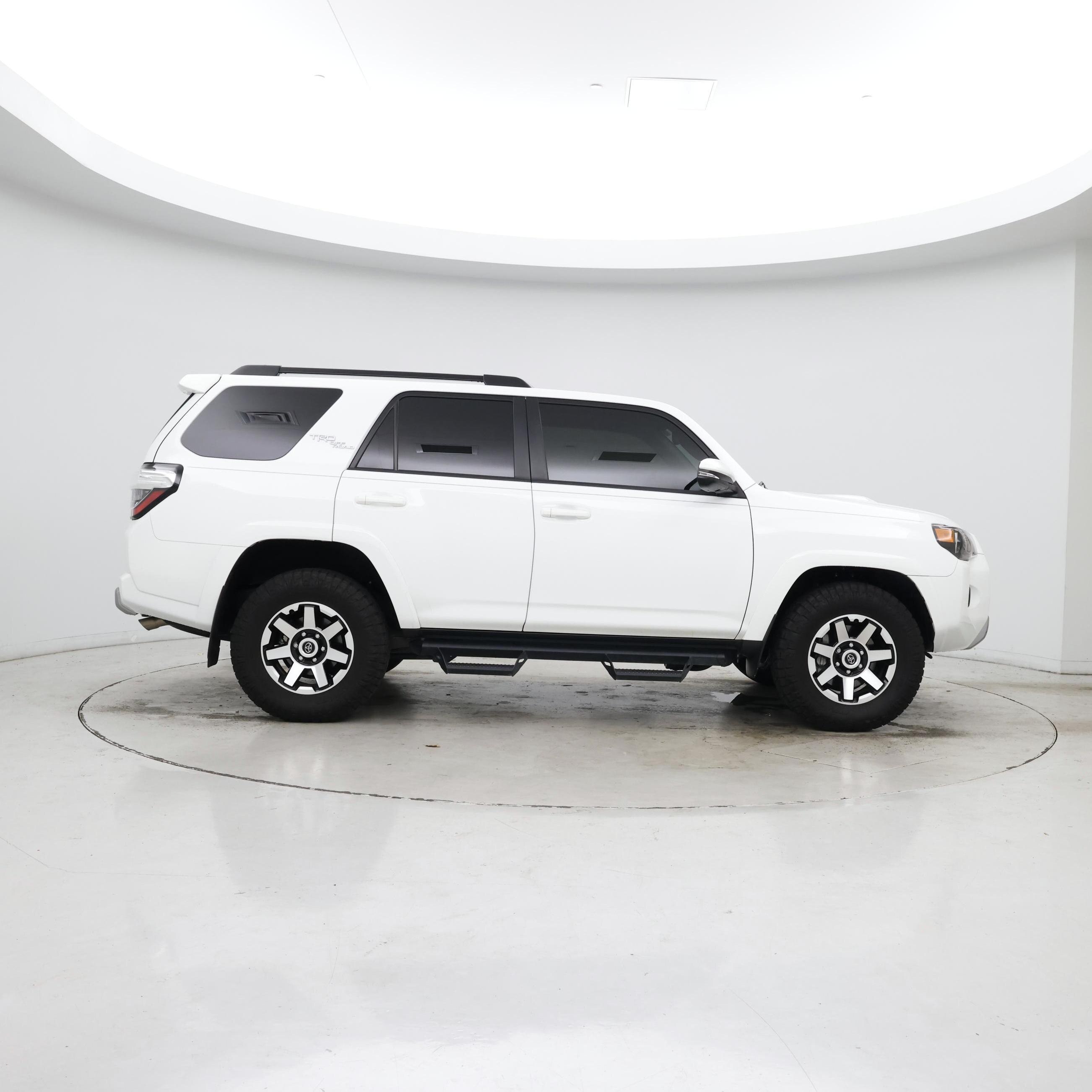 Thumbnail: 2024 Toyota 4Runner - 7