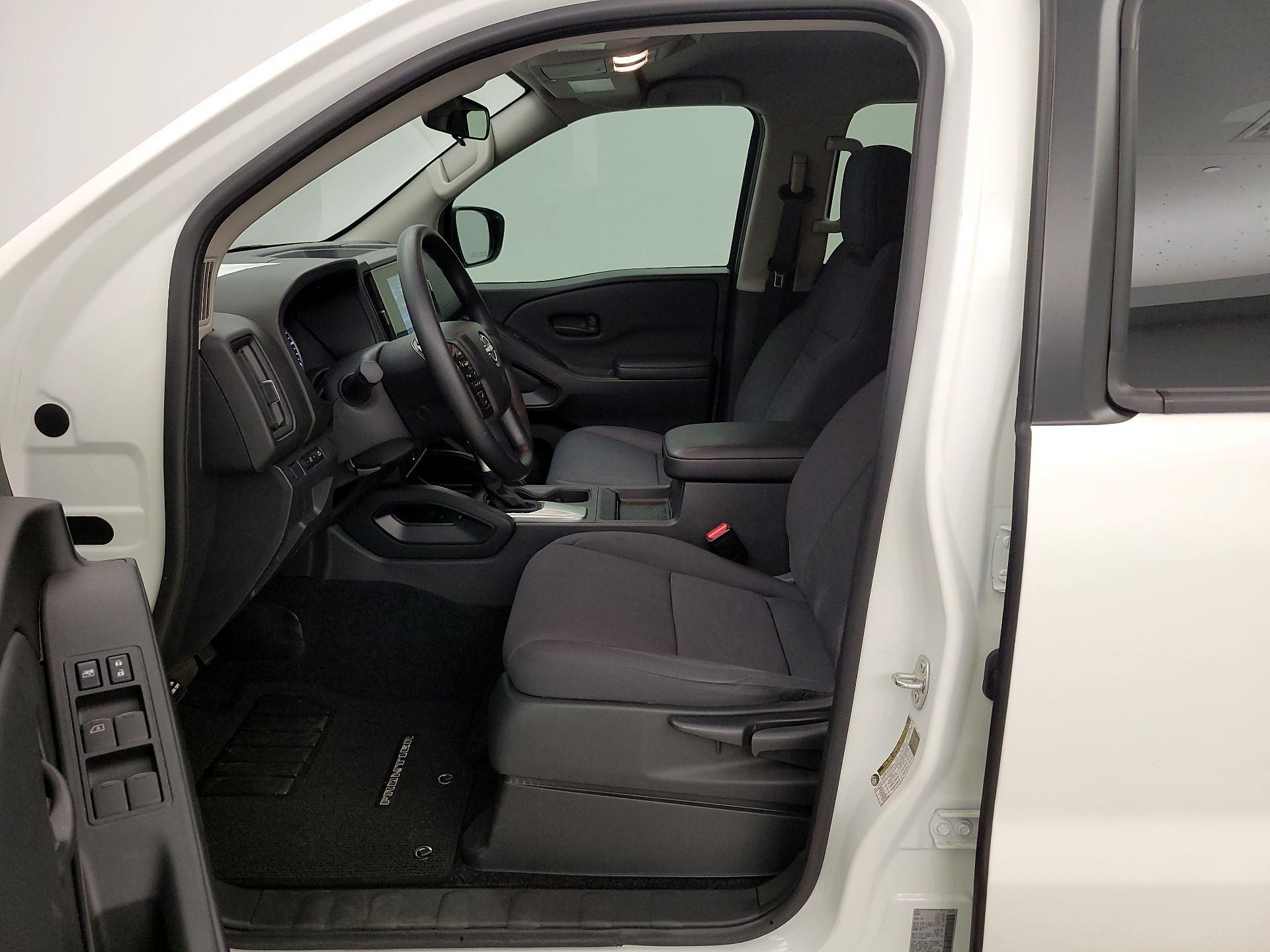 Thumbnail: 2025 Nissan Frontier - 11