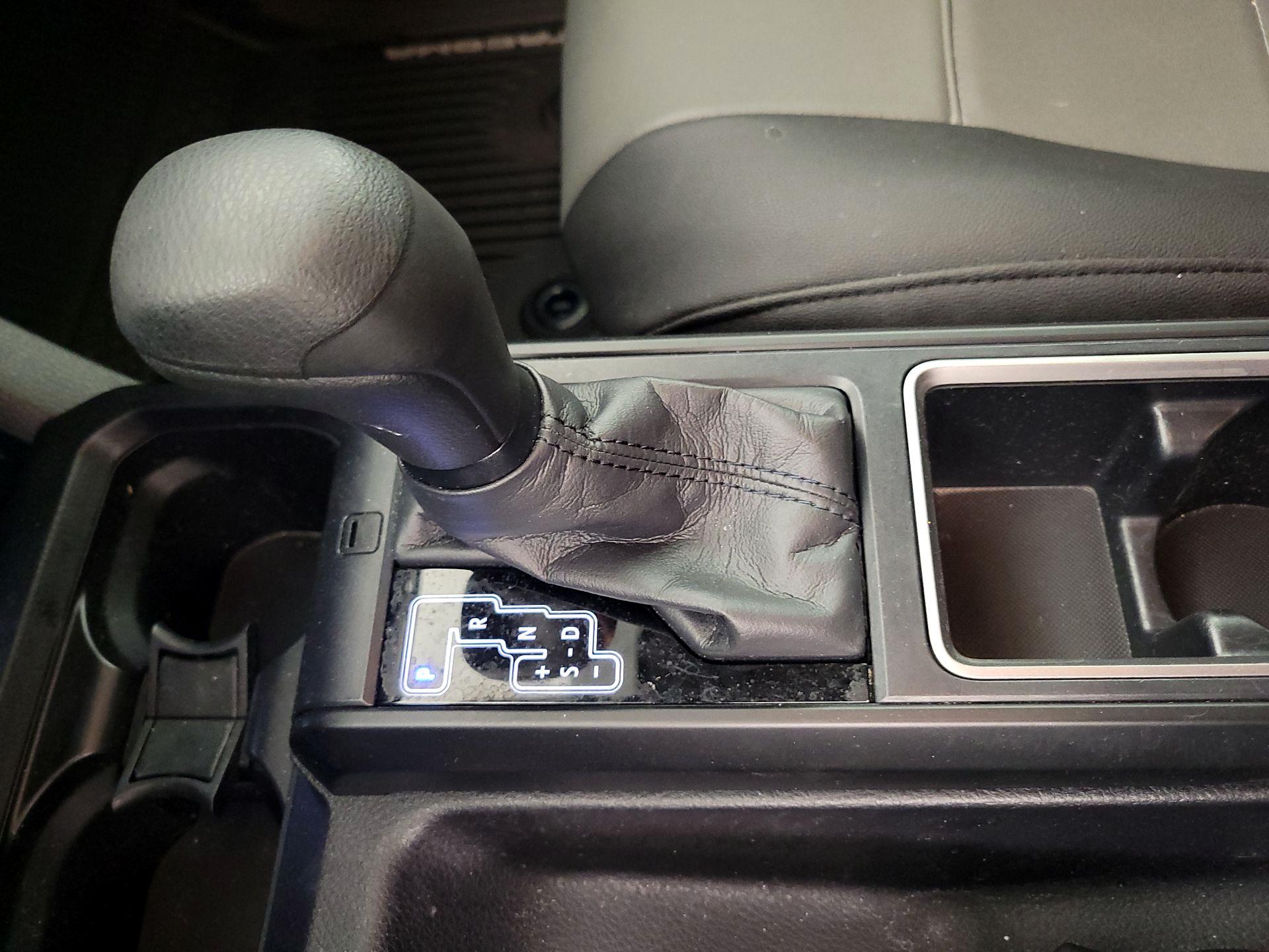 Thumbnail: 2020 Toyota Tacoma - 17