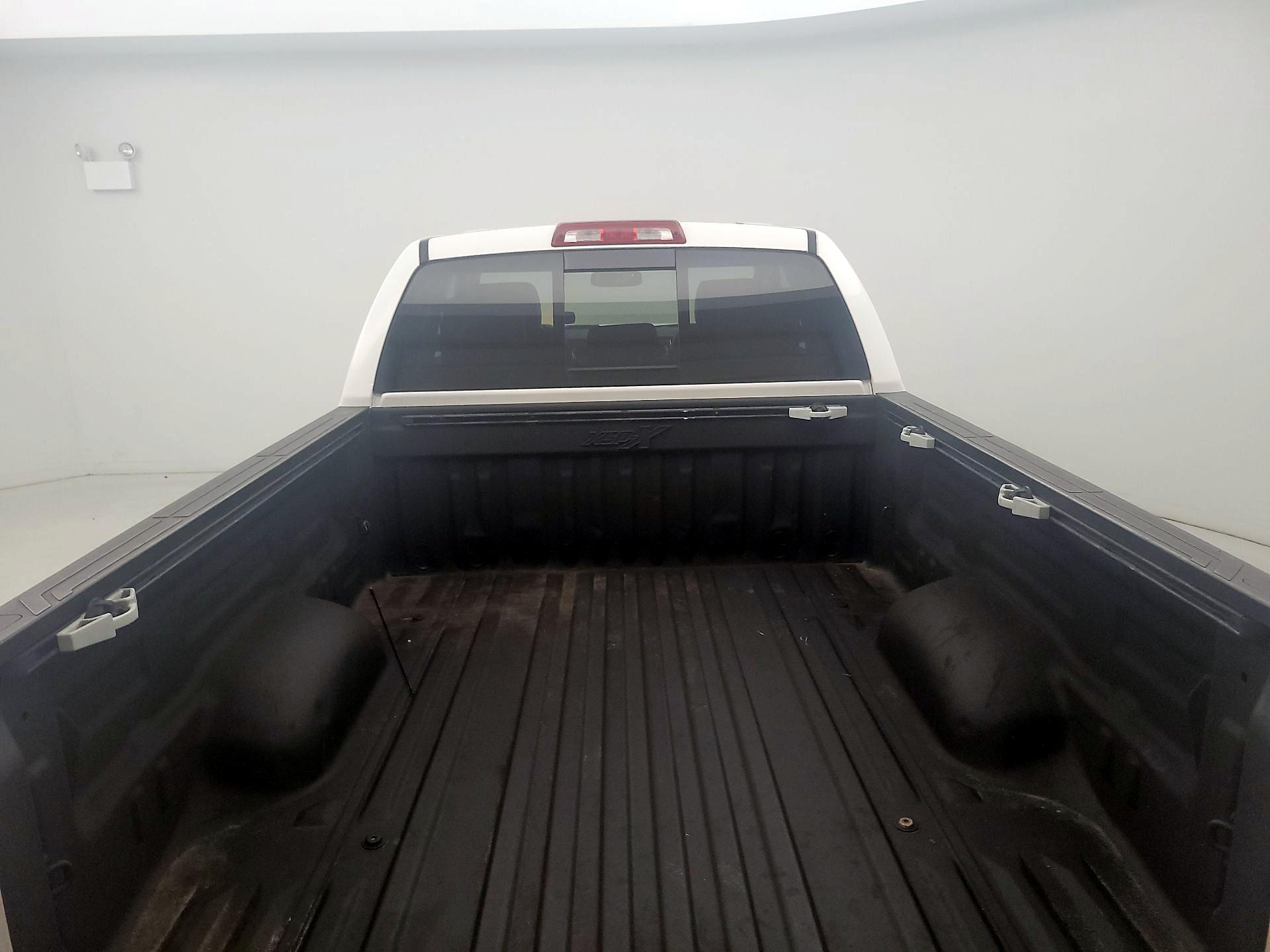 Thumbnail: 2016 Toyota Tundra - 20