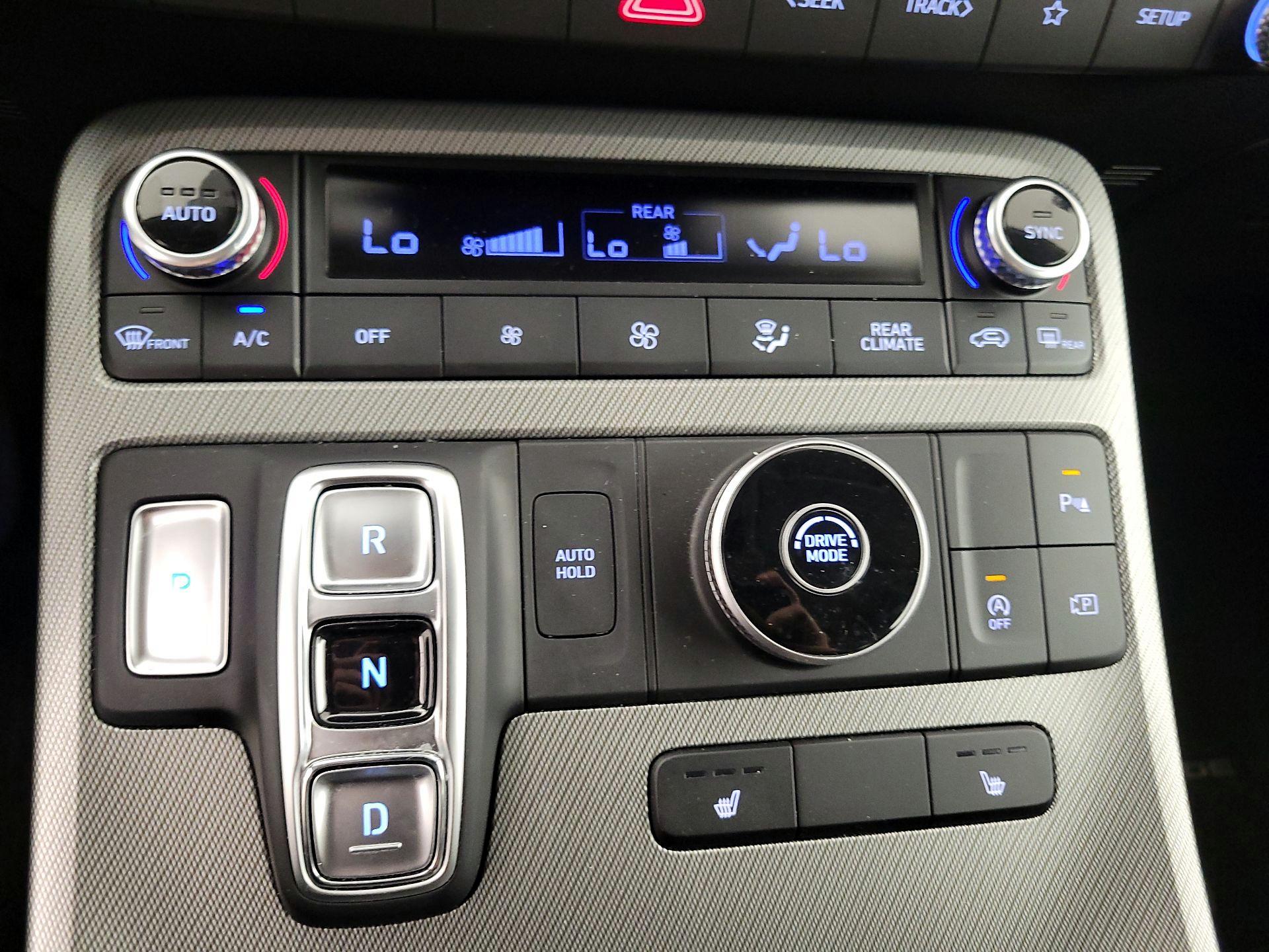 Thumbnail: 2024 Hyundai Palisade - 16