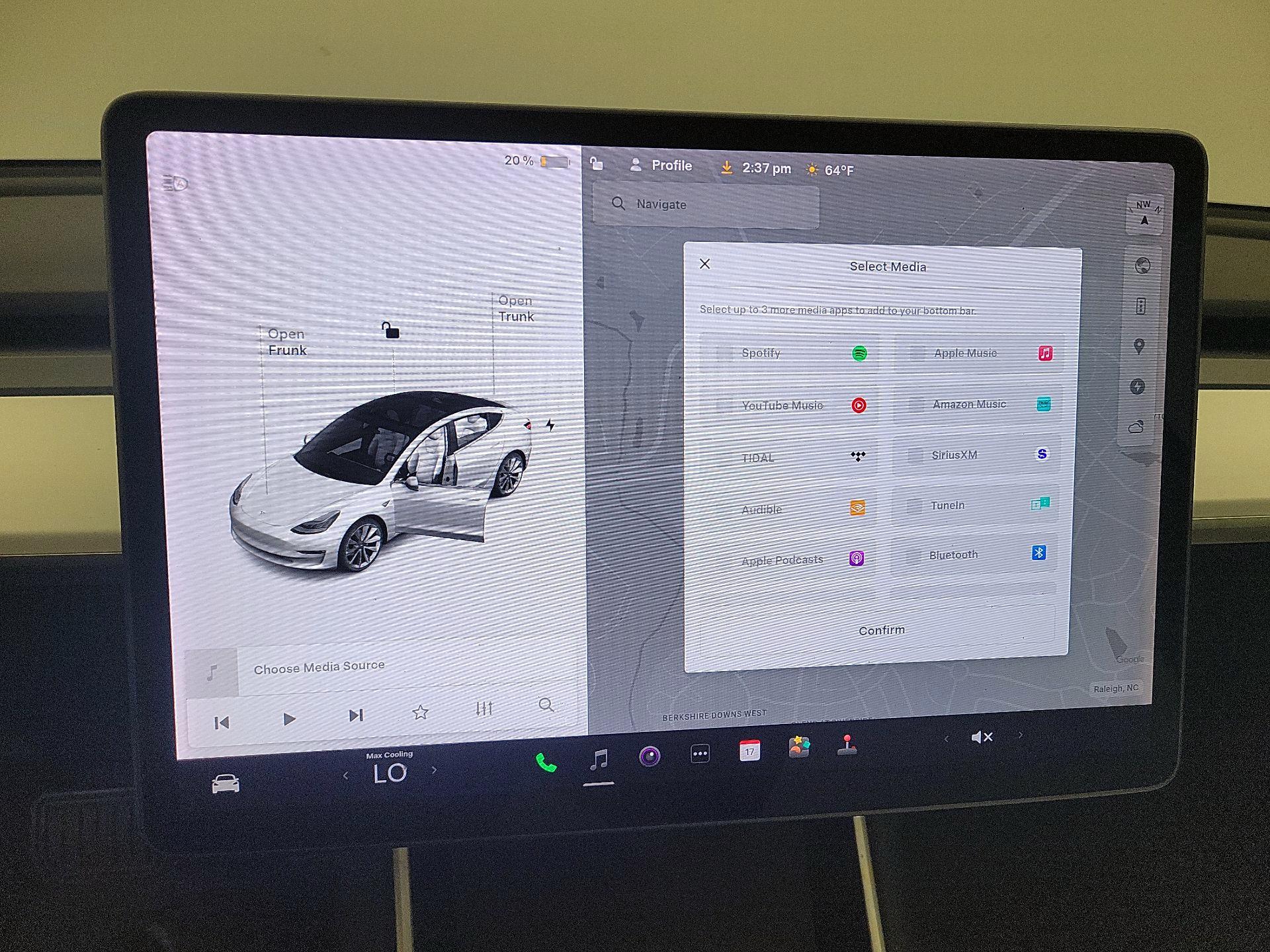 Thumbnail: 2020 Tesla Model 3 - 14