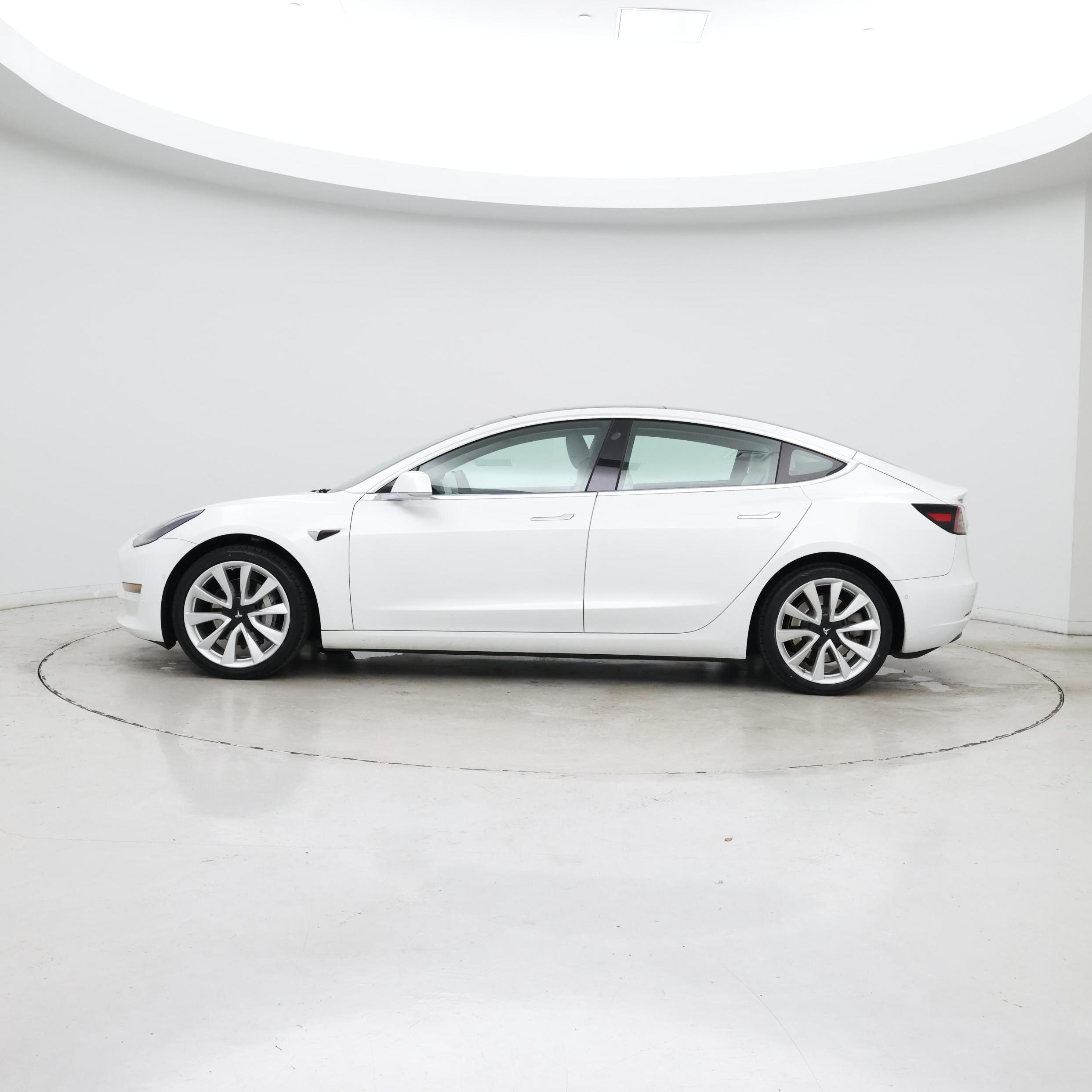 Thumbnail: 2020 Tesla Model 3 - 3