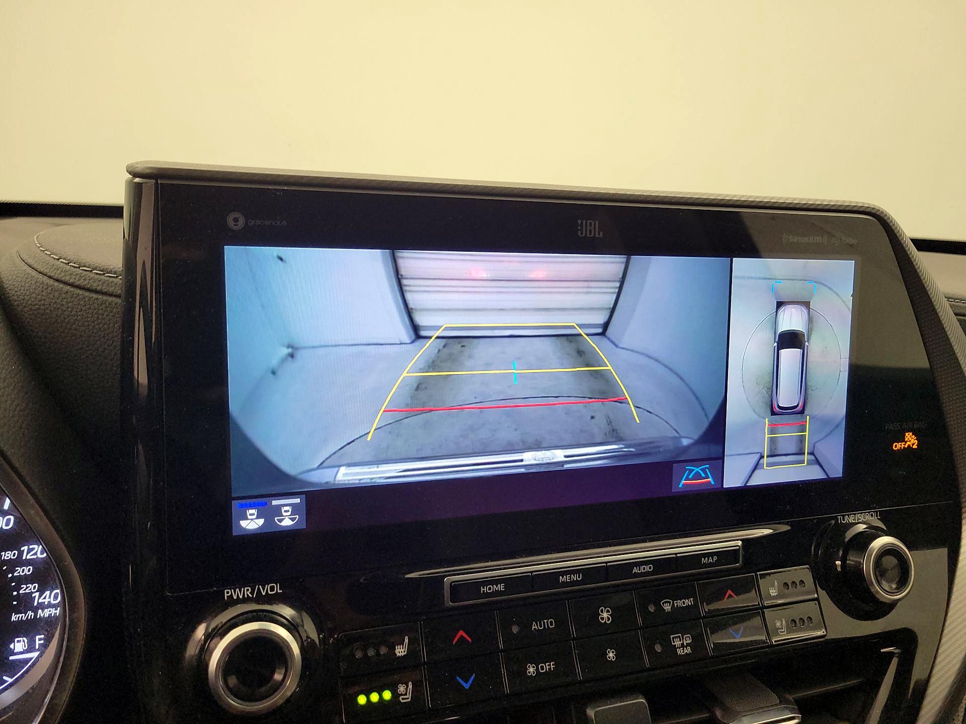 Thumbnail: 2021 Toyota Highlander - 13