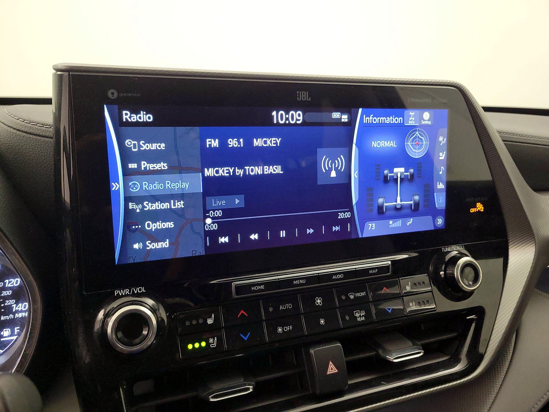 Thumbnail: 2021 Toyota Highlander - 14