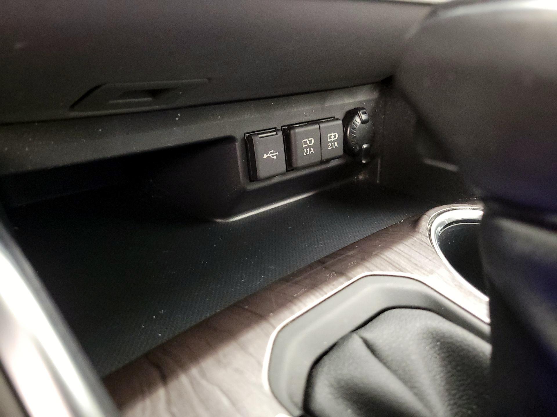 Thumbnail: 2021 Toyota Highlander - 17