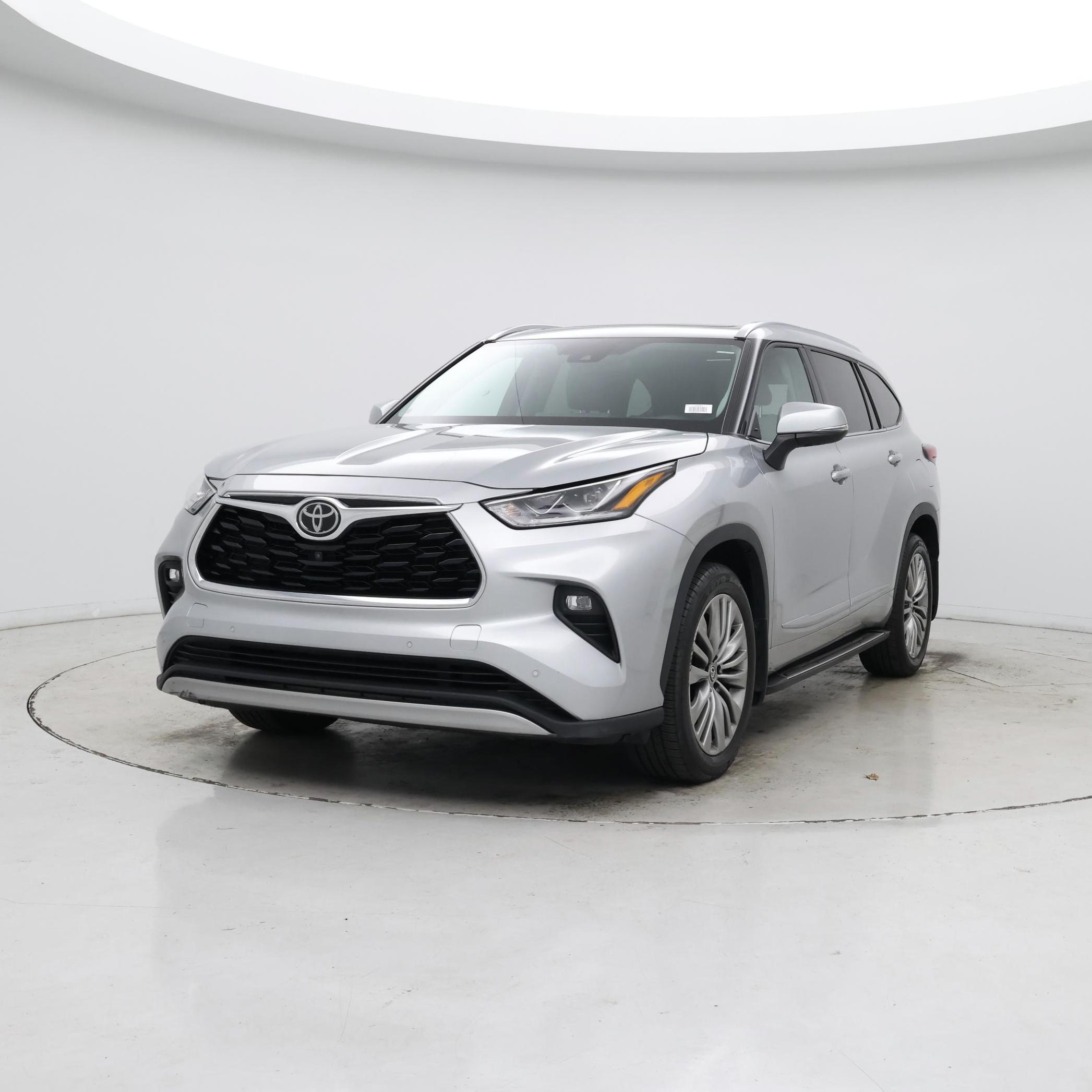 Thumbnail: 2021 Toyota Highlander - 4