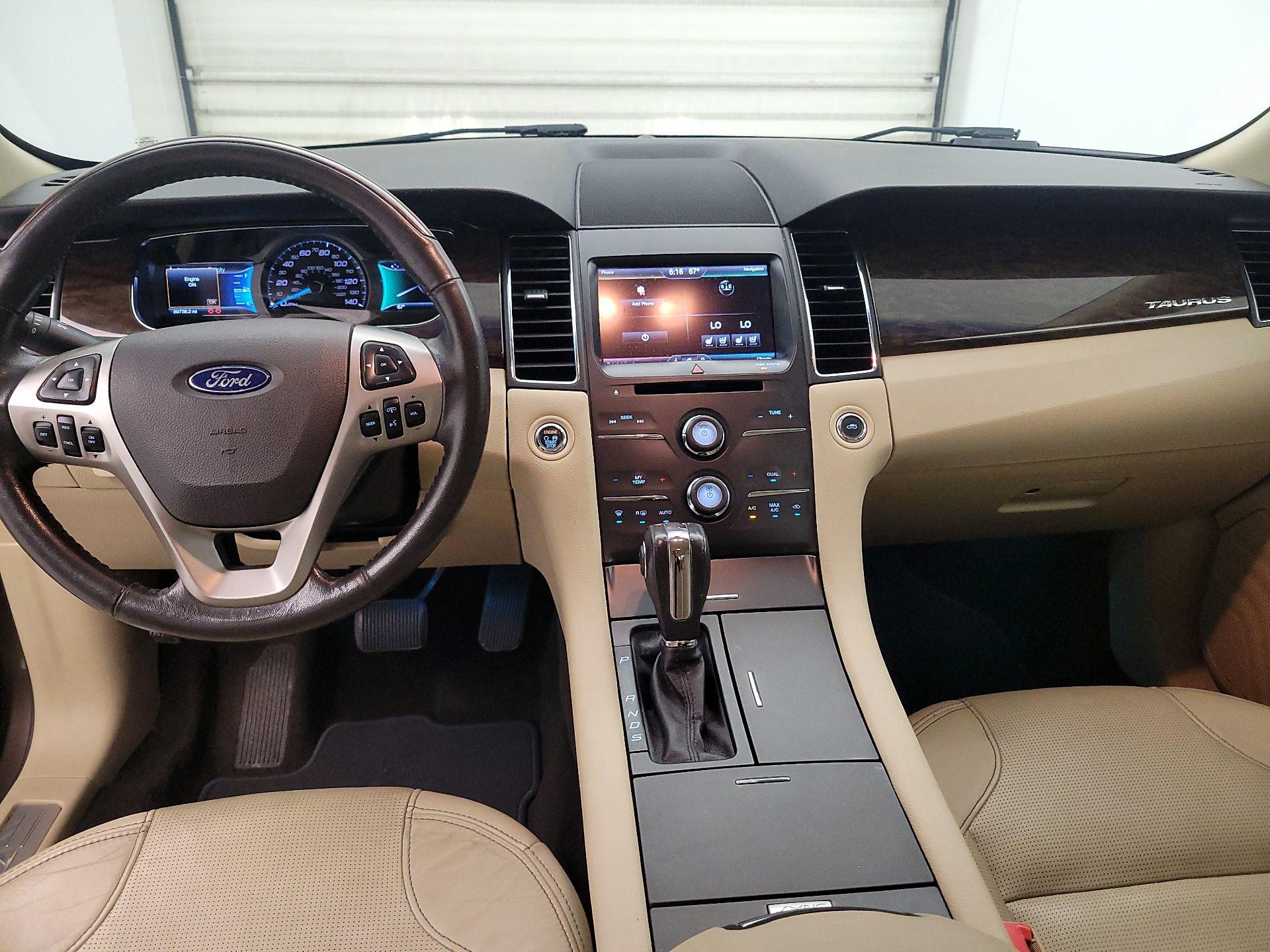 Thumbnail: 2015 Ford Taurus - 9