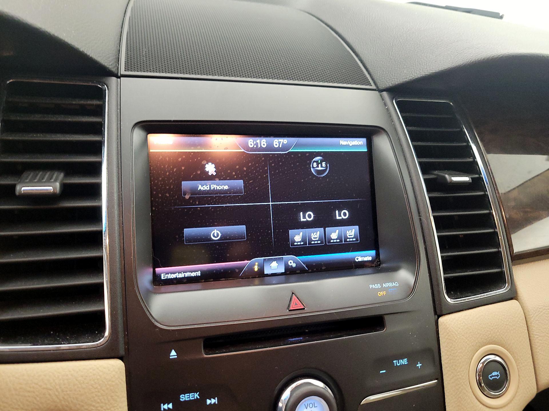 Thumbnail: 2015 Ford Taurus - 15