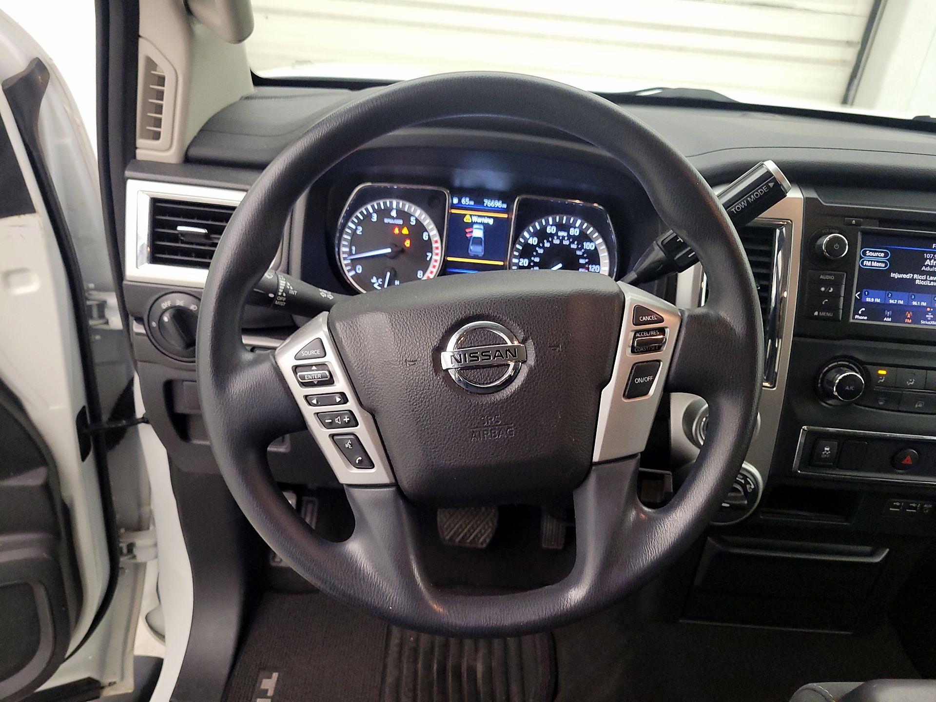 Thumbnail: 2019 Nissan Titan - 10