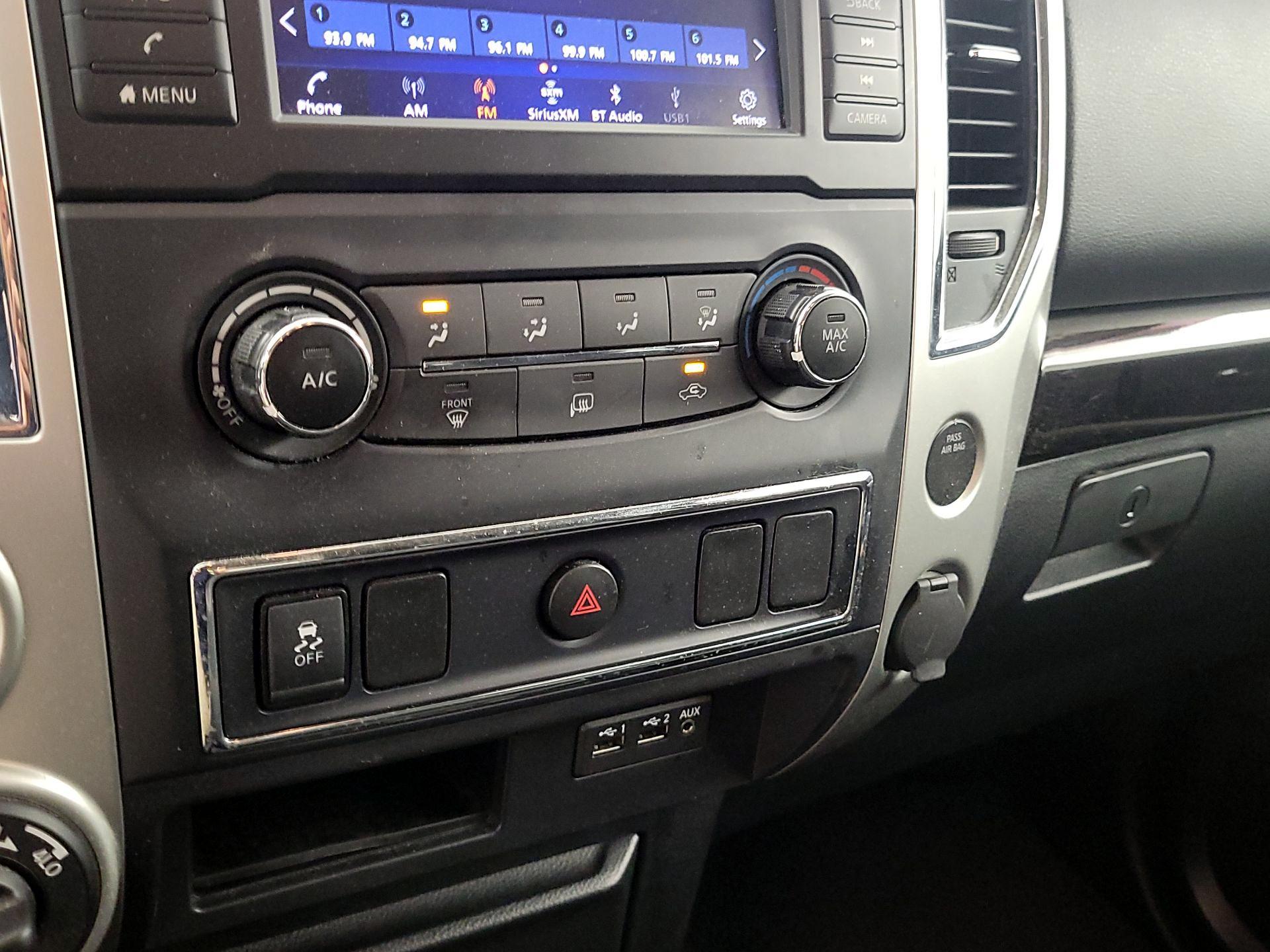 Thumbnail: 2019 Nissan Titan - 16