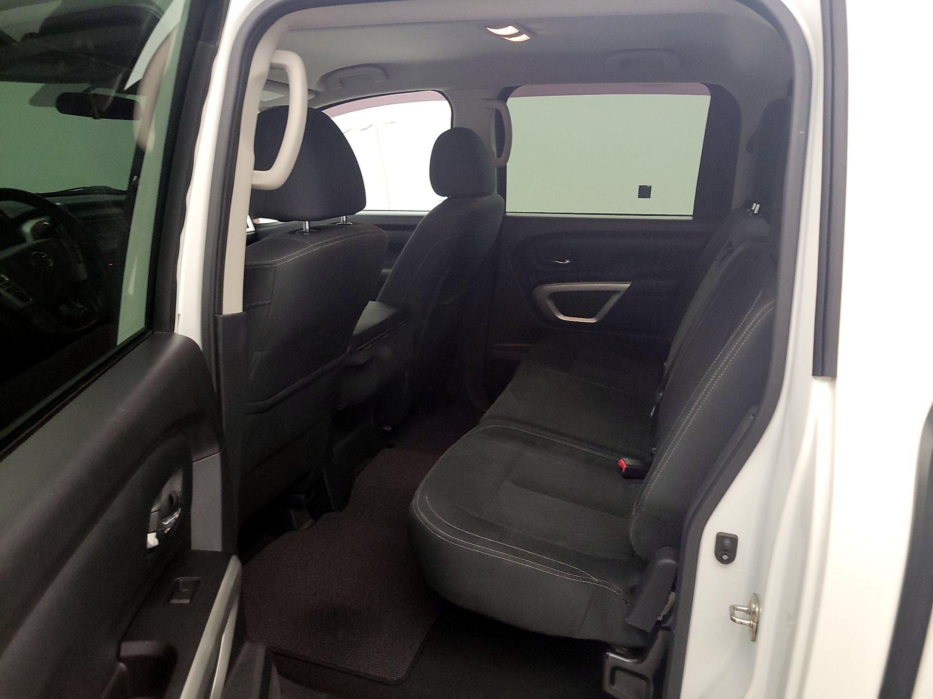 Thumbnail: 2019 Nissan Titan - 19