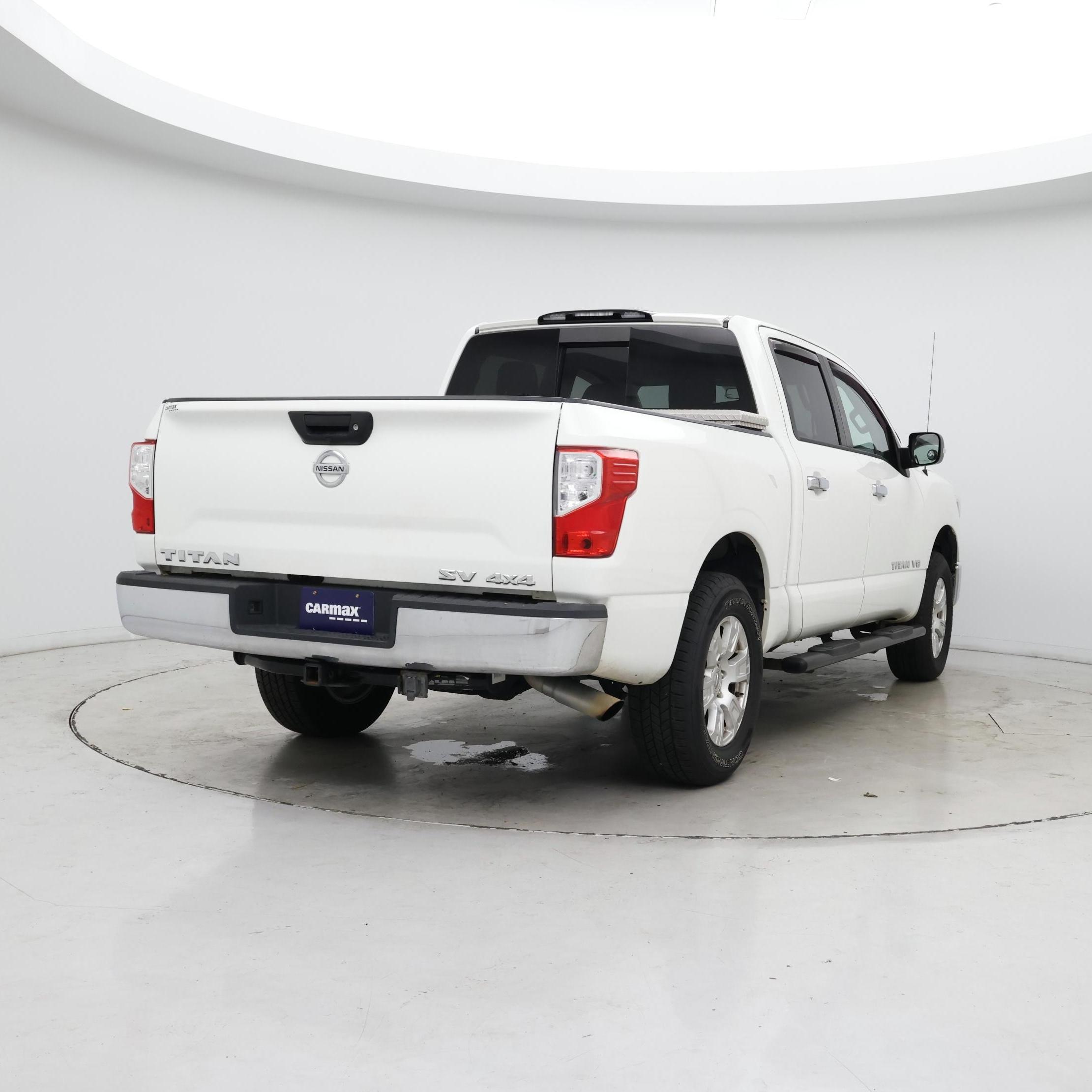 Thumbnail: 2019 Nissan Titan - 8