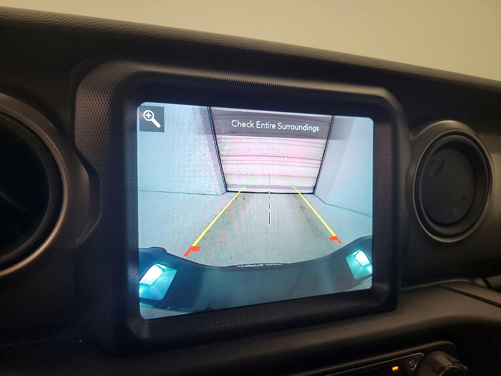 Thumbnail: 2021 Jeep Gladiator - 15