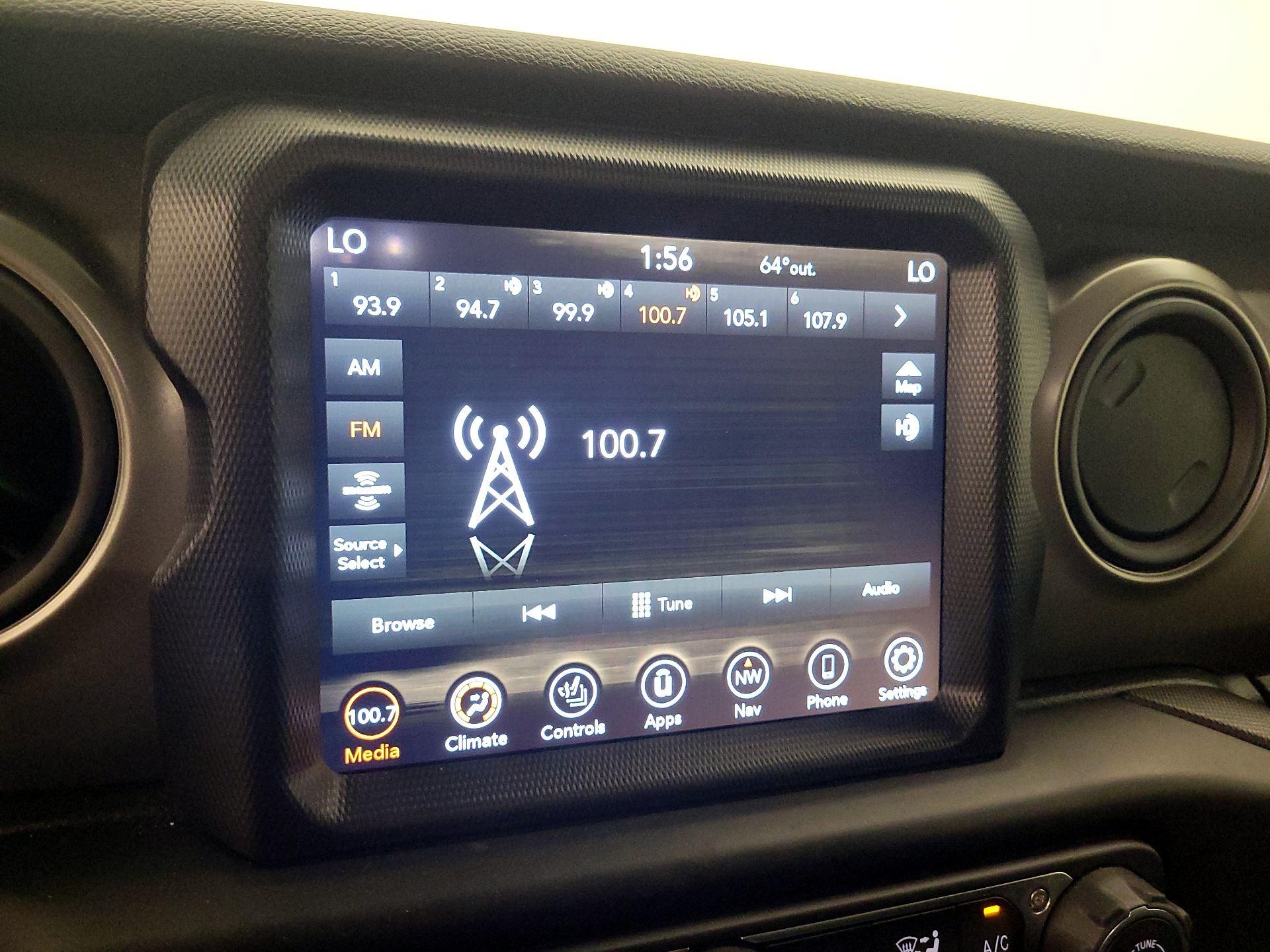 Thumbnail: 2021 Jeep Gladiator - 16