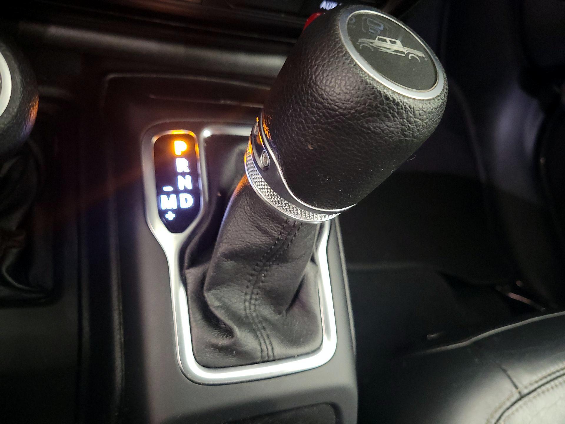 Thumbnail: 2021 Jeep Gladiator - 18