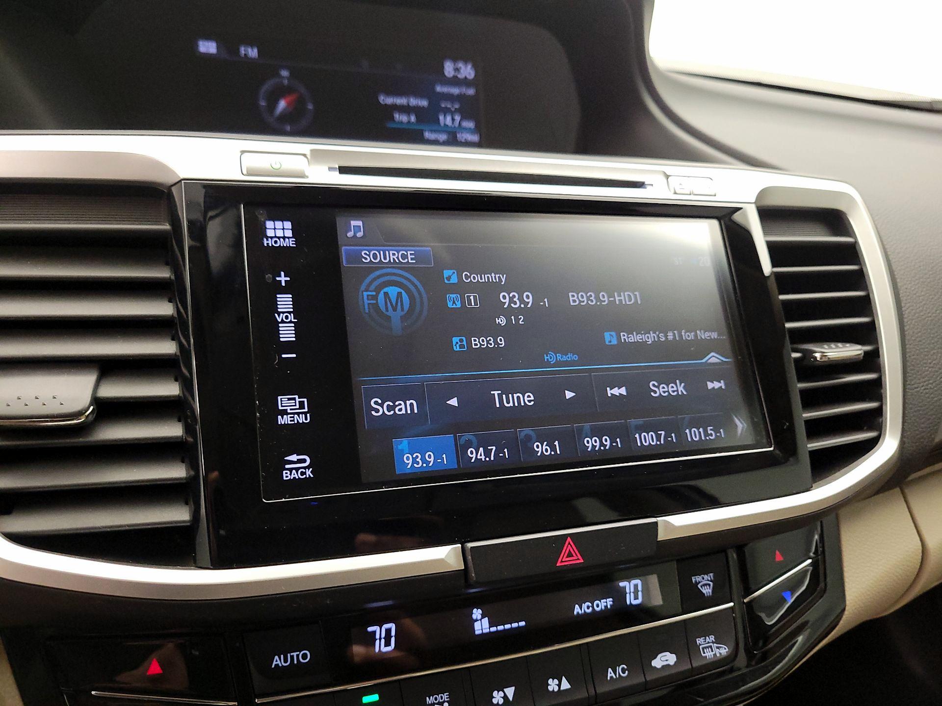 Thumbnail: 2016 Honda Accord - 13