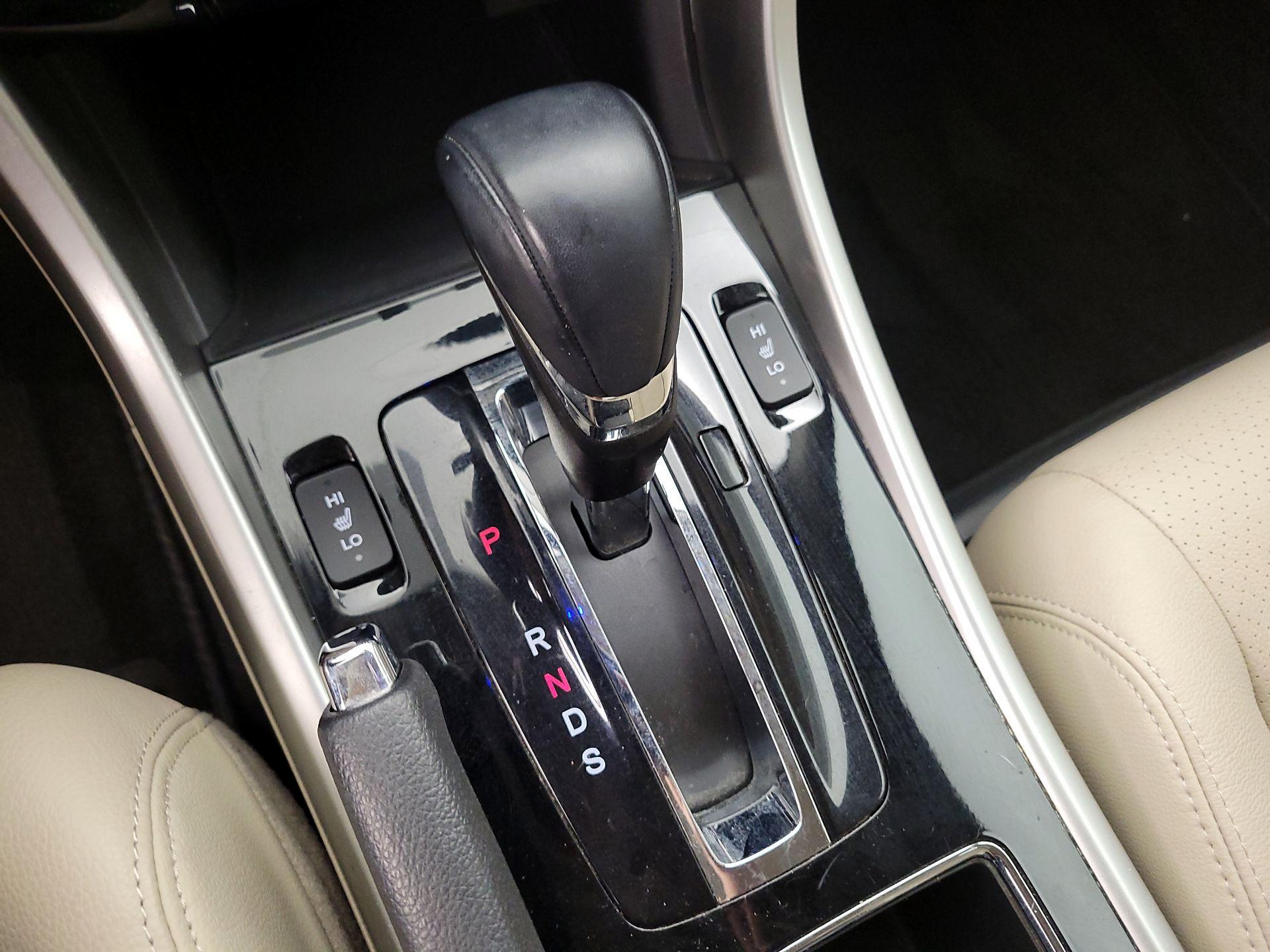 Thumbnail: 2016 Honda Accord - 15