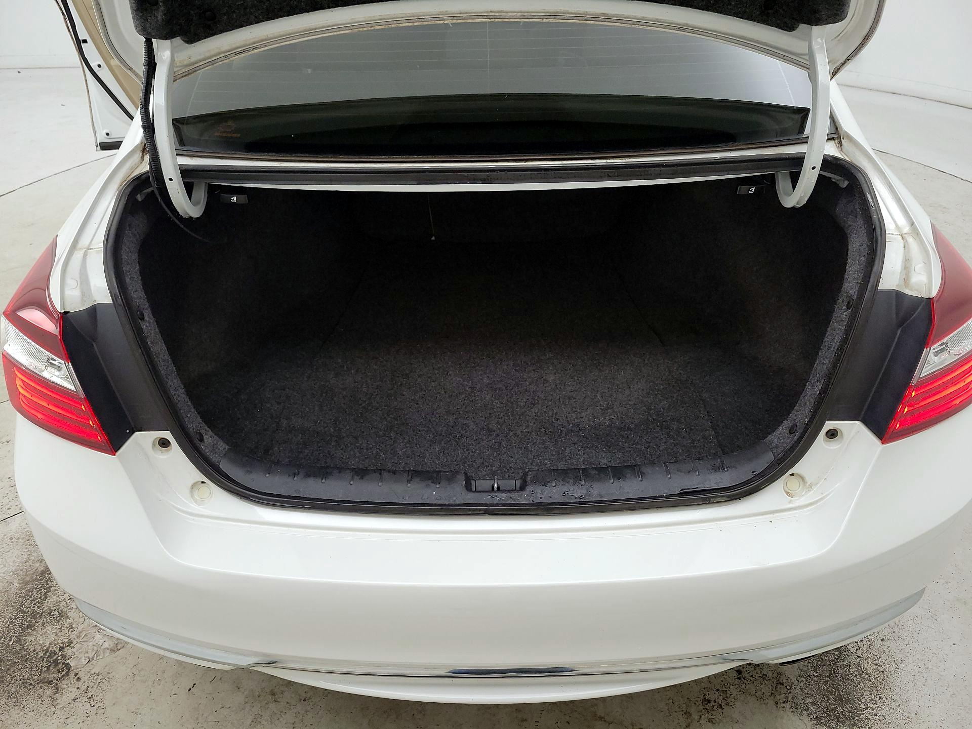 Thumbnail: 2016 Honda Accord - 18