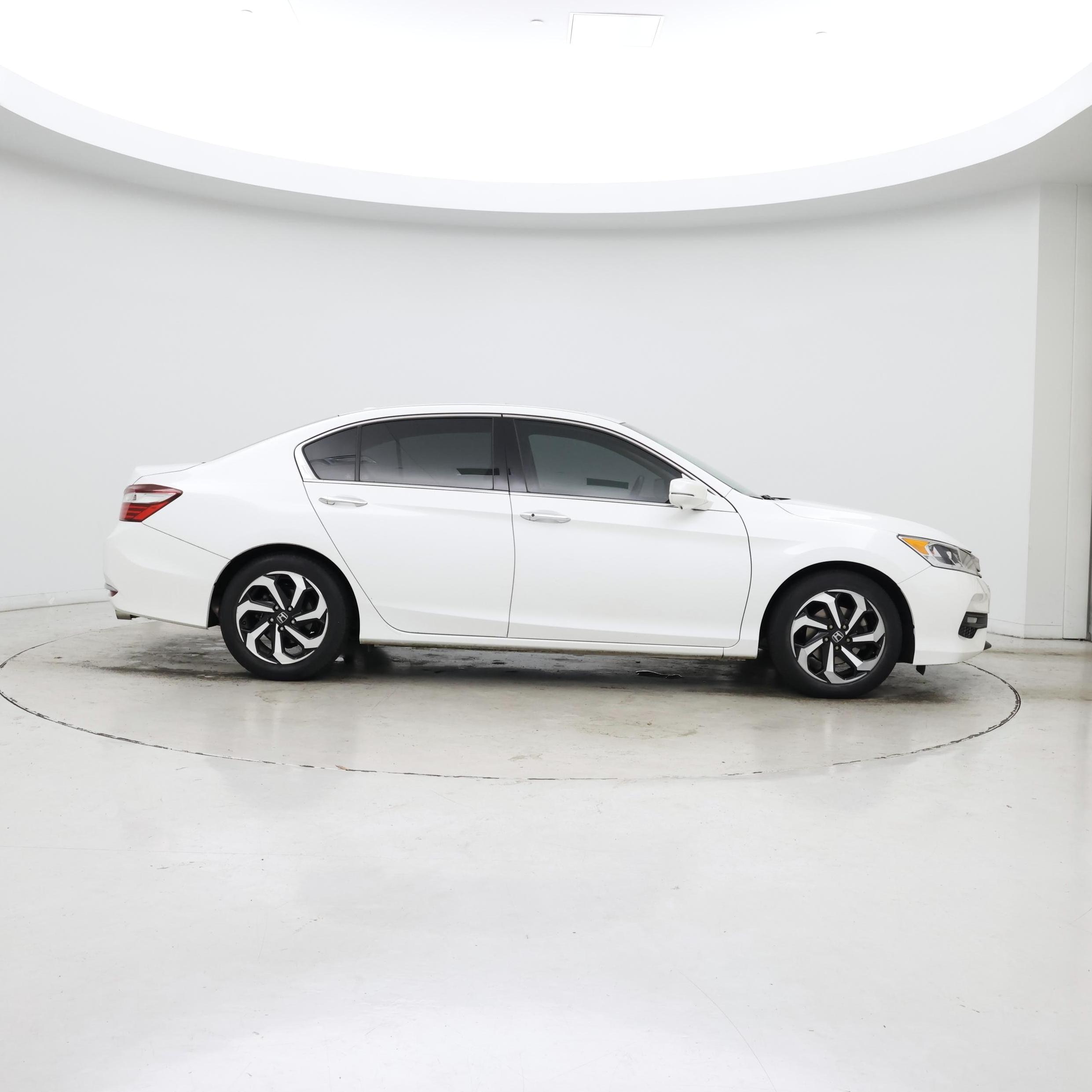 Thumbnail: 2016 Honda Accord - 7