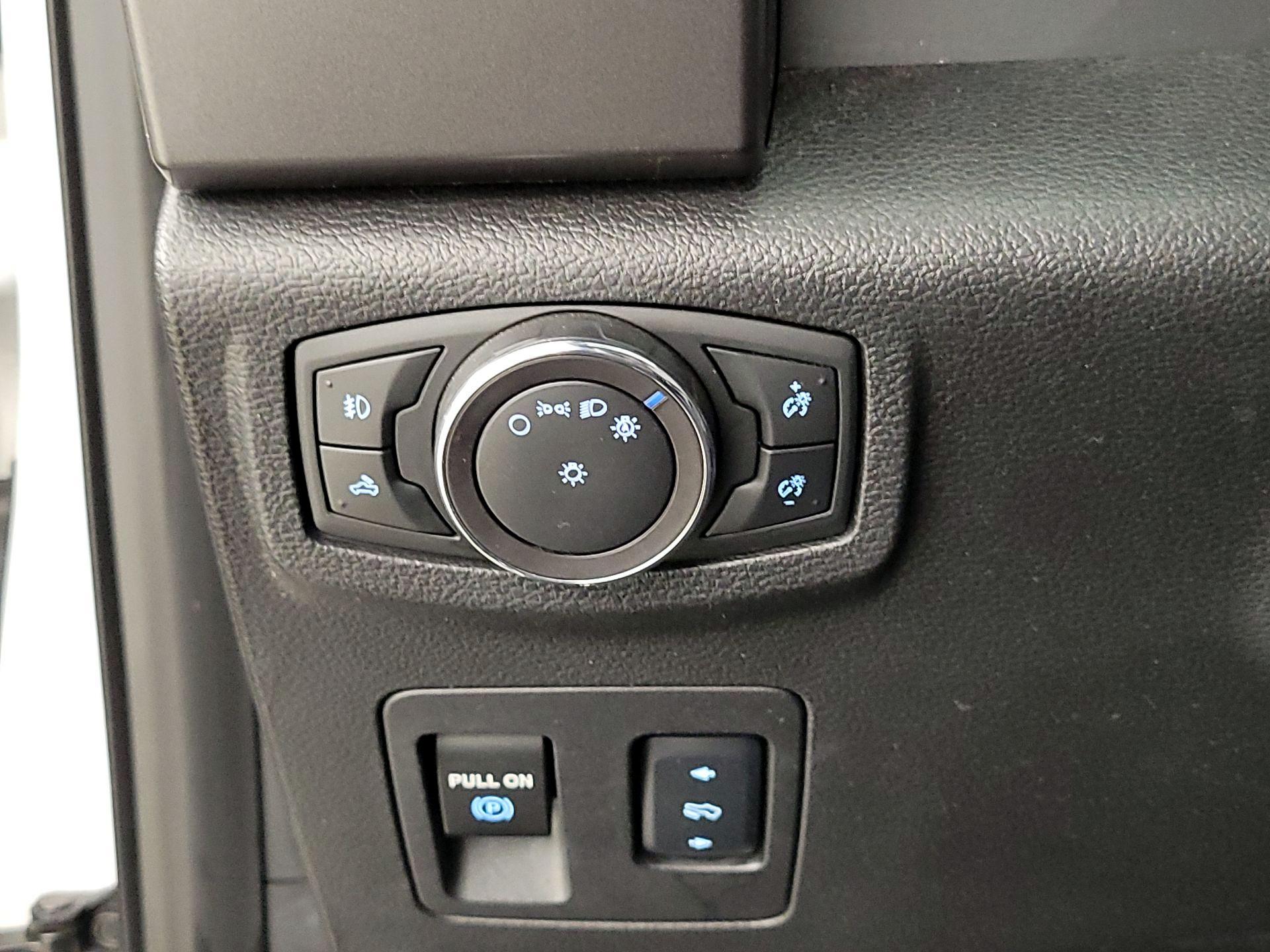 Thumbnail: 2018 Ford F-150 - 13