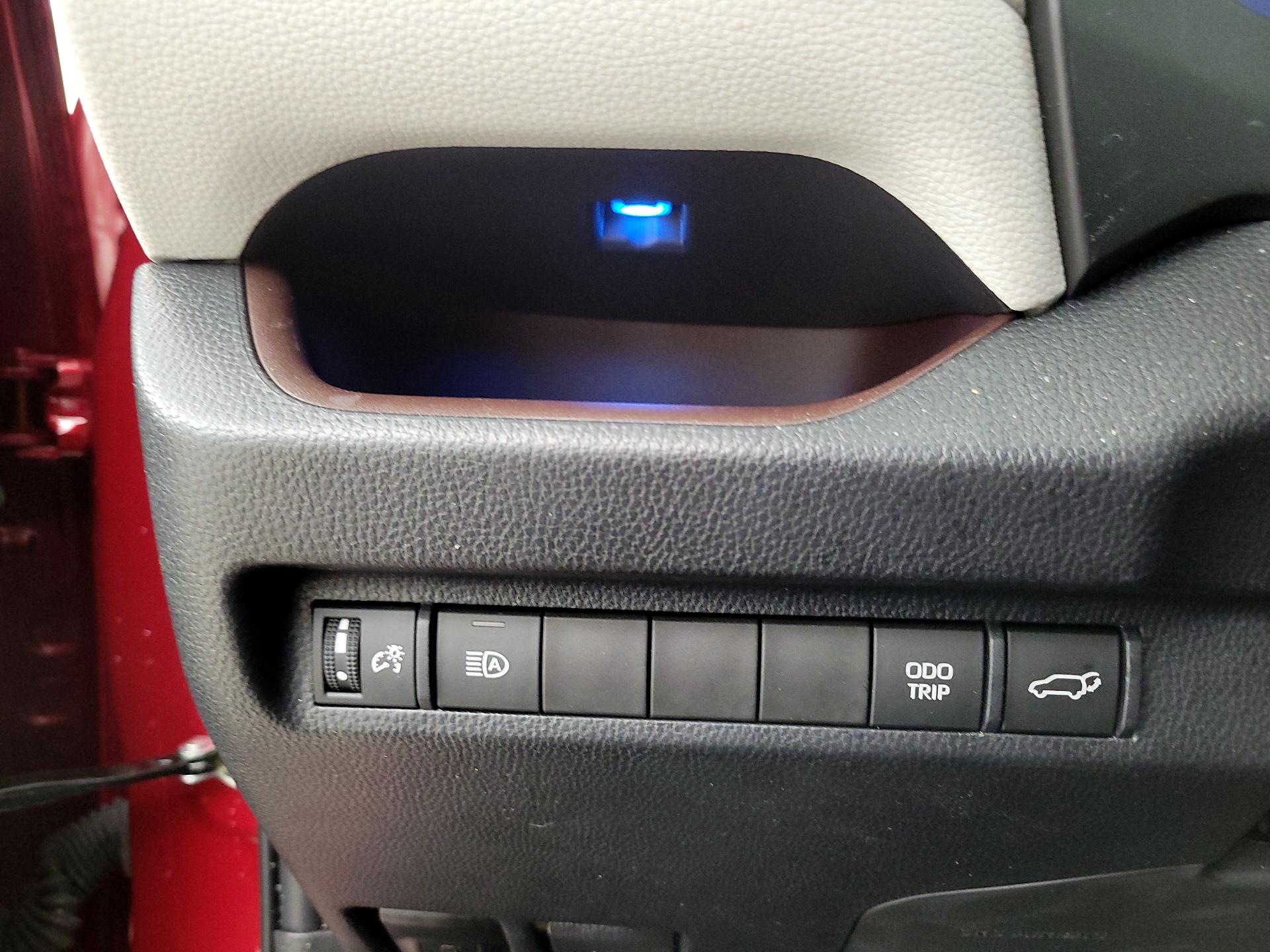 Thumbnail: 2023 Toyota RAV4 - 13