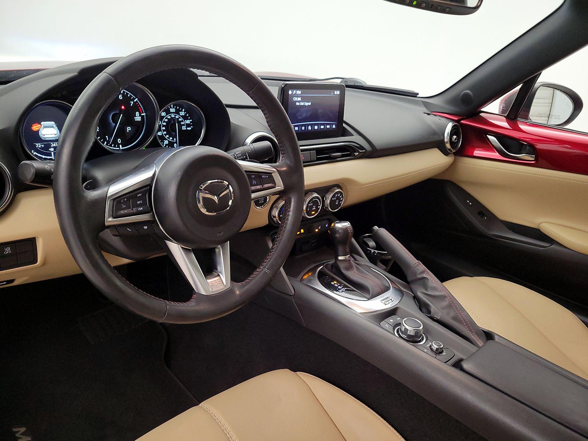 Thumbnail: 2019 Mazda MX-5 Miata - 9