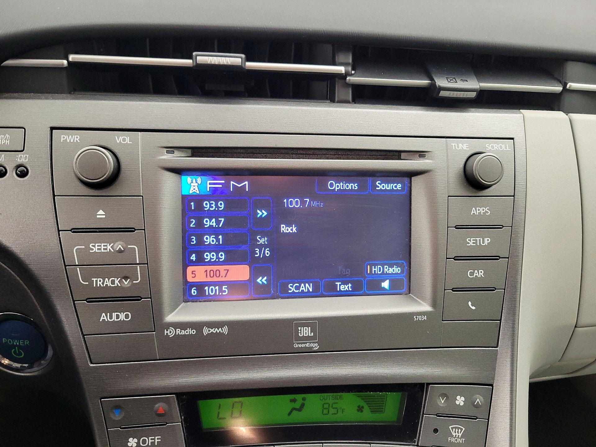 Thumbnail: 2015 Toyota Prius - 15