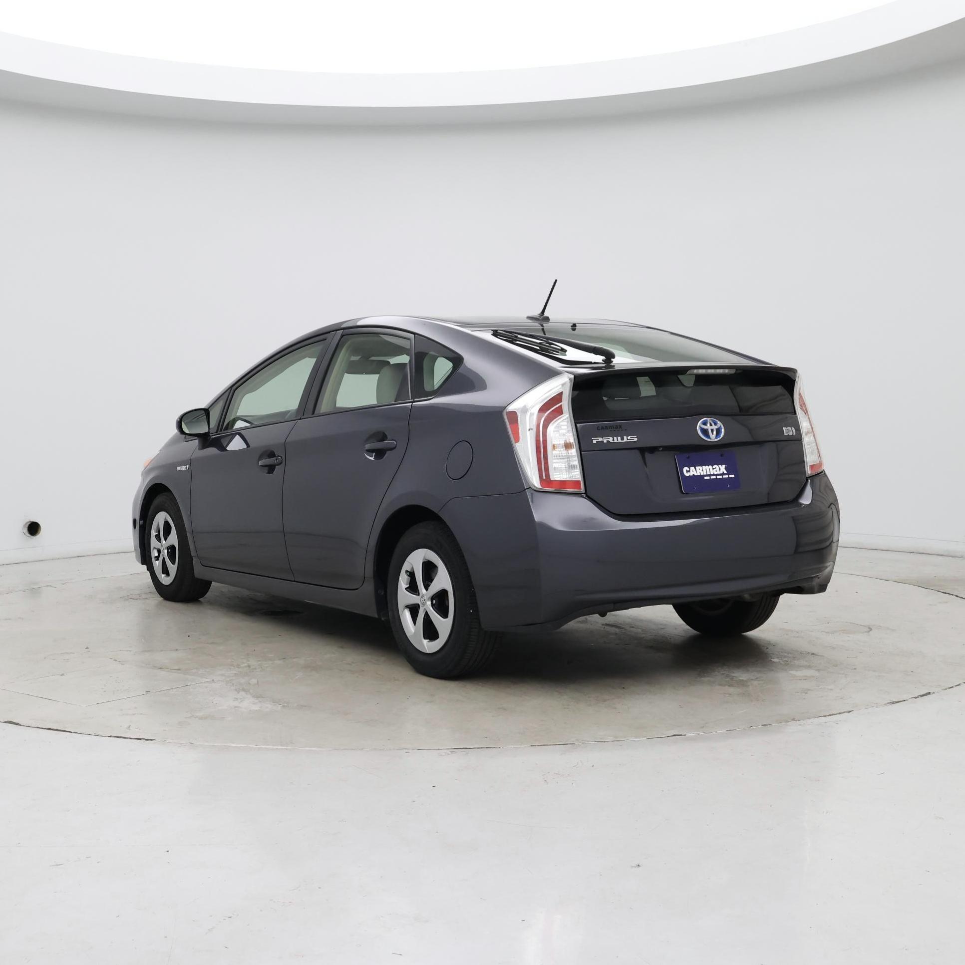 Thumbnail: 2015 Toyota Prius - 2