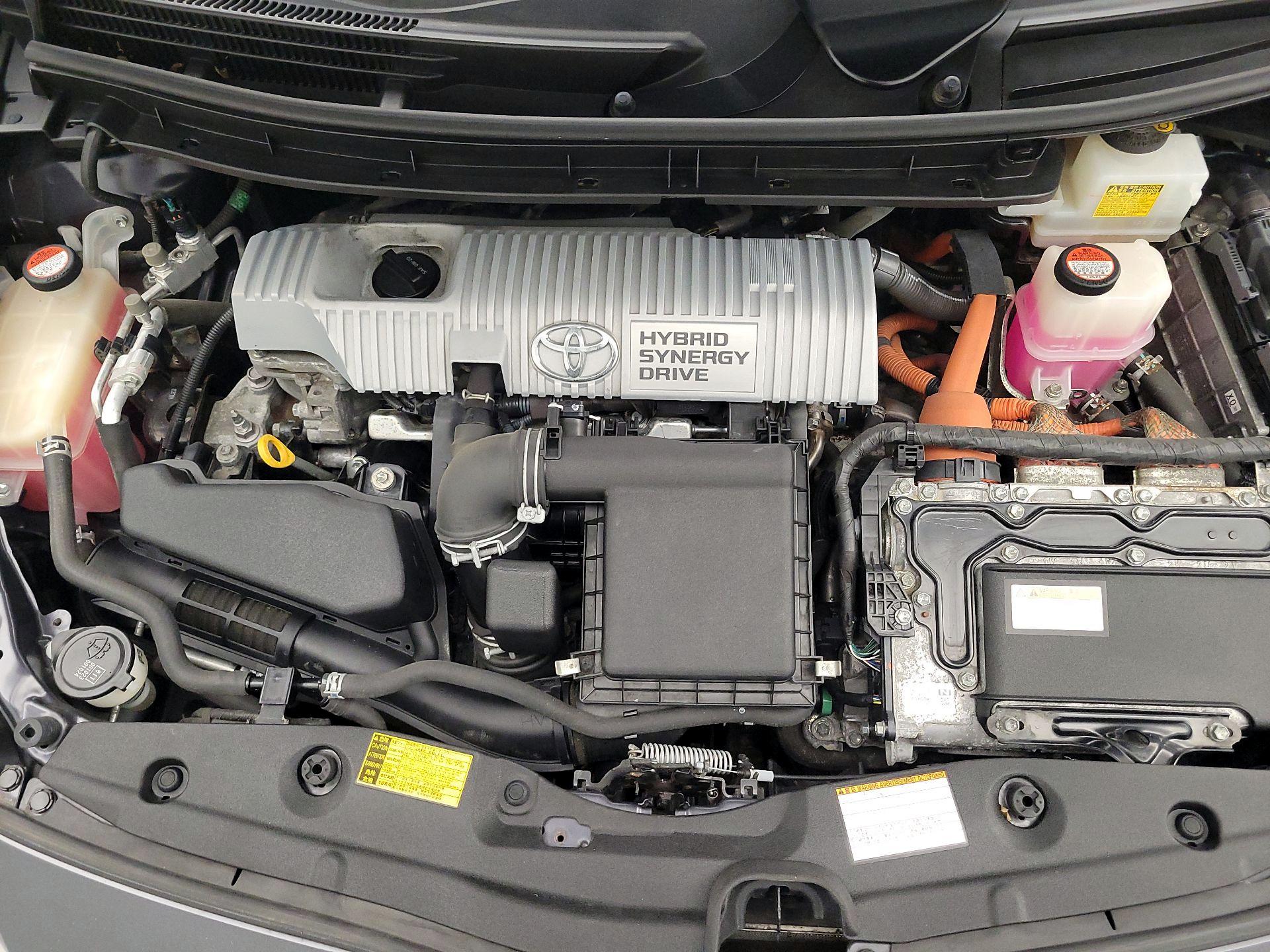 Thumbnail: 2015 Toyota Prius - 20