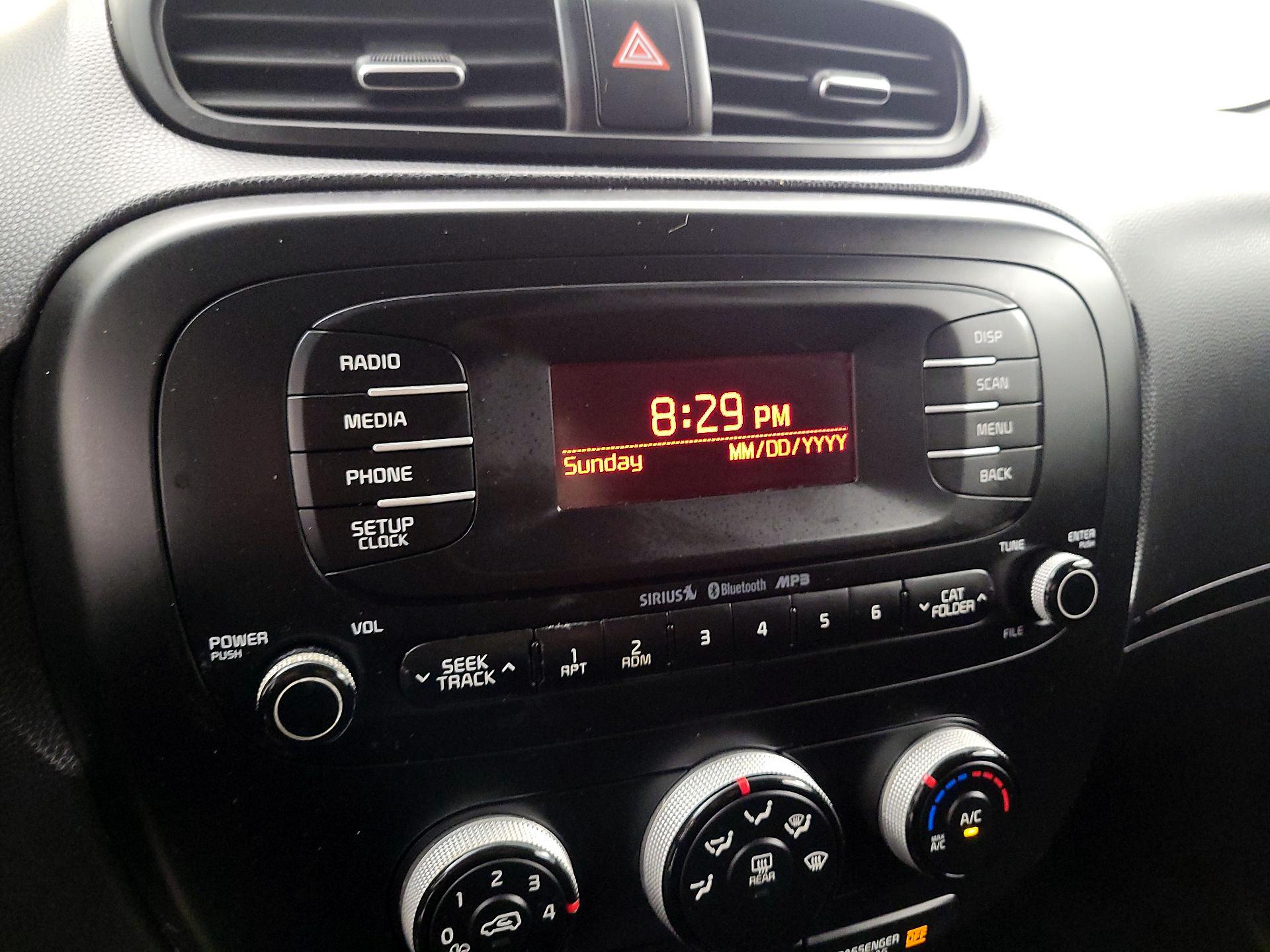Thumbnail: 2015 Kia Soul - 14