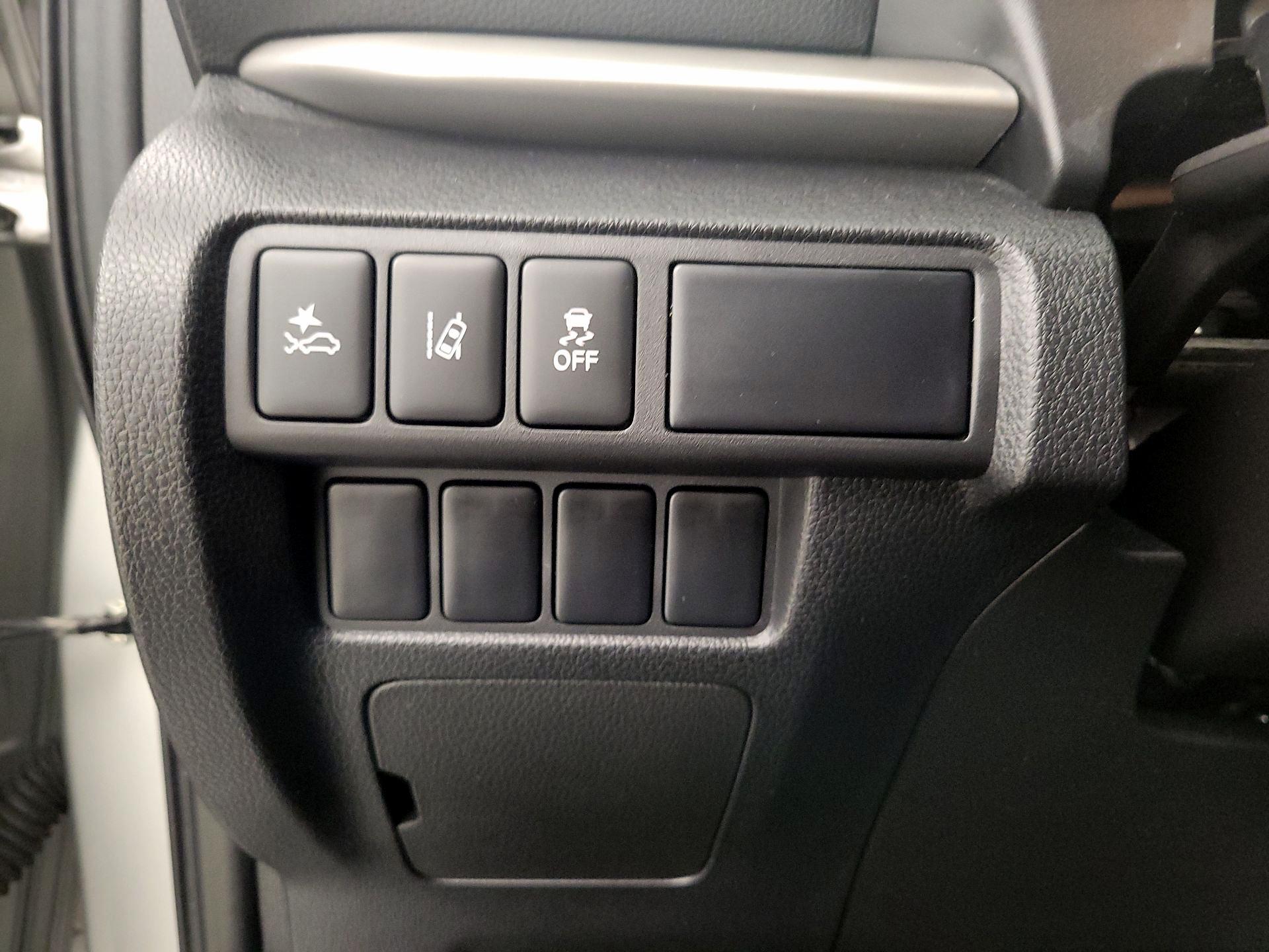 Thumbnail: 2023 Mitsubishi Eclipse Cross - 13