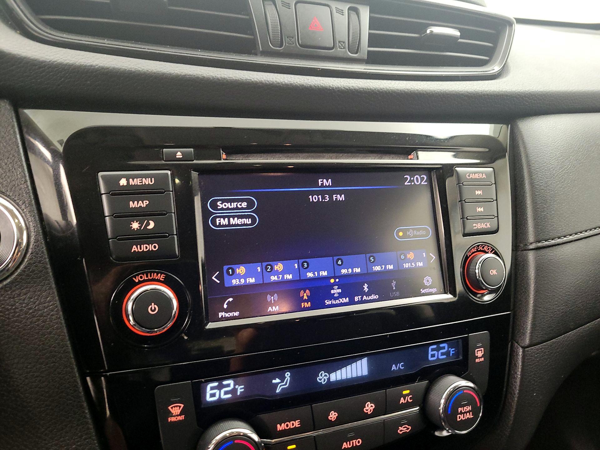 Thumbnail: 2018 Nissan Rogue - 14