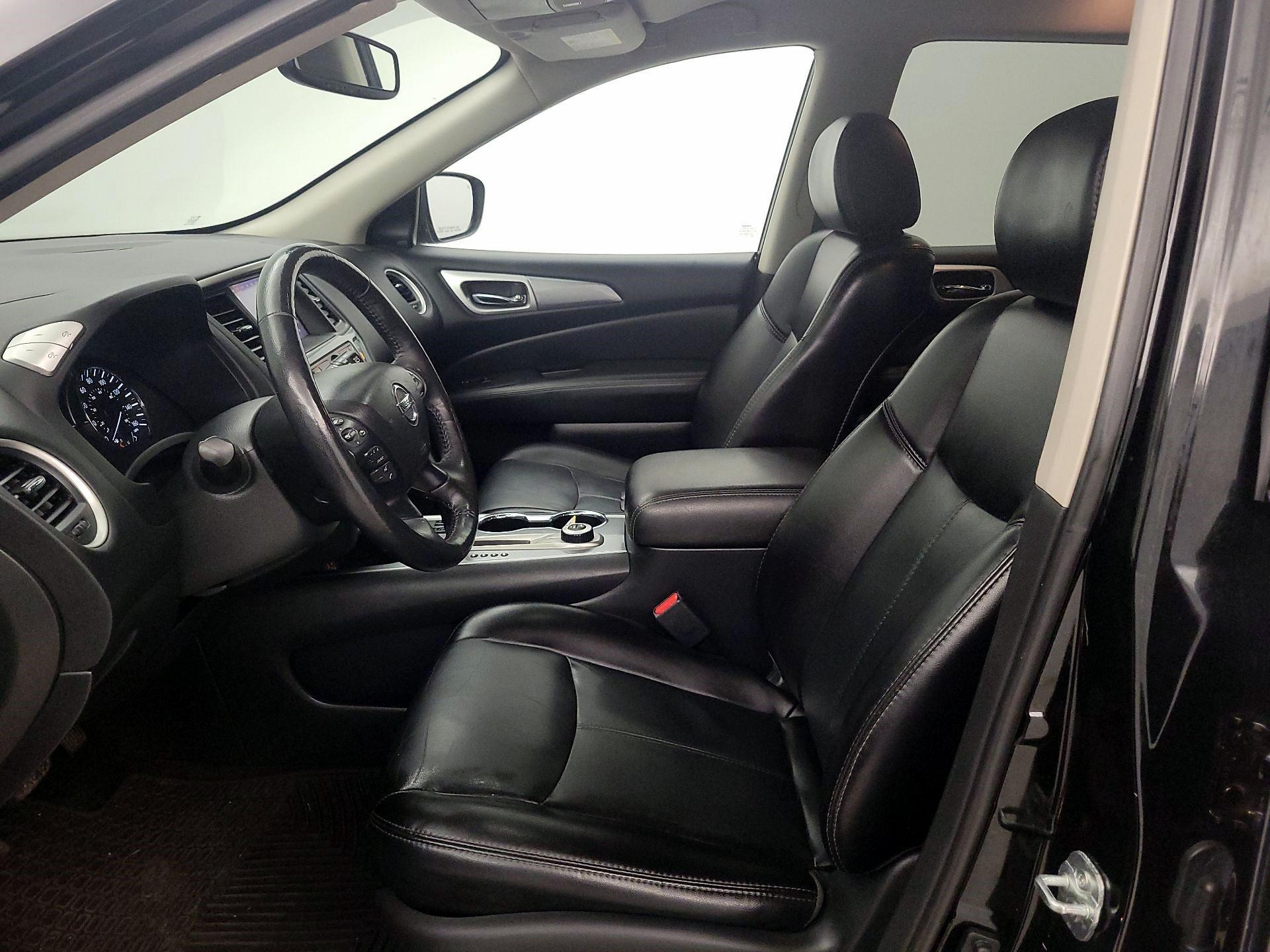 Thumbnail: 2018 Nissan Pathfinder - 11