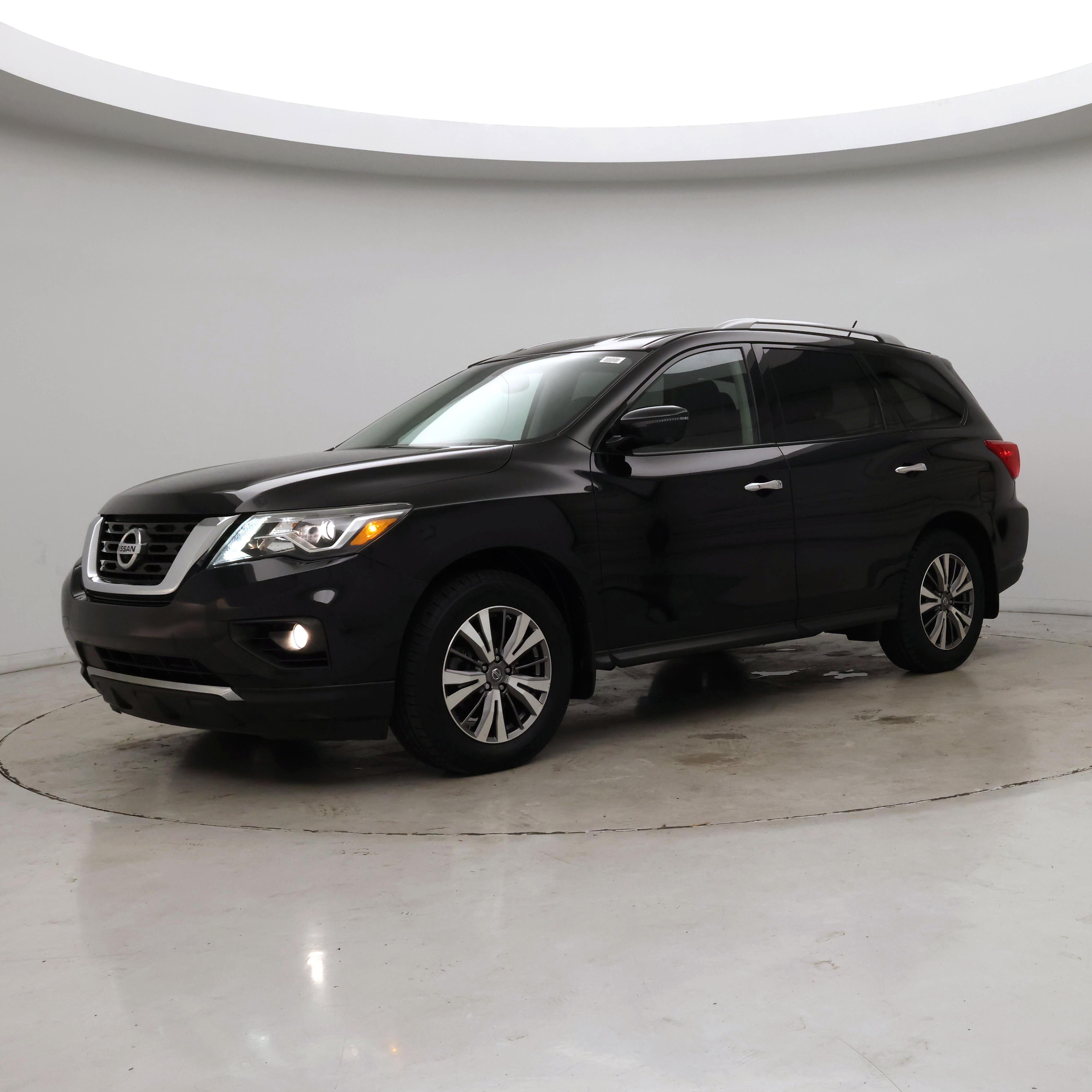 Thumbnail: 2018 Nissan Pathfinder - 3