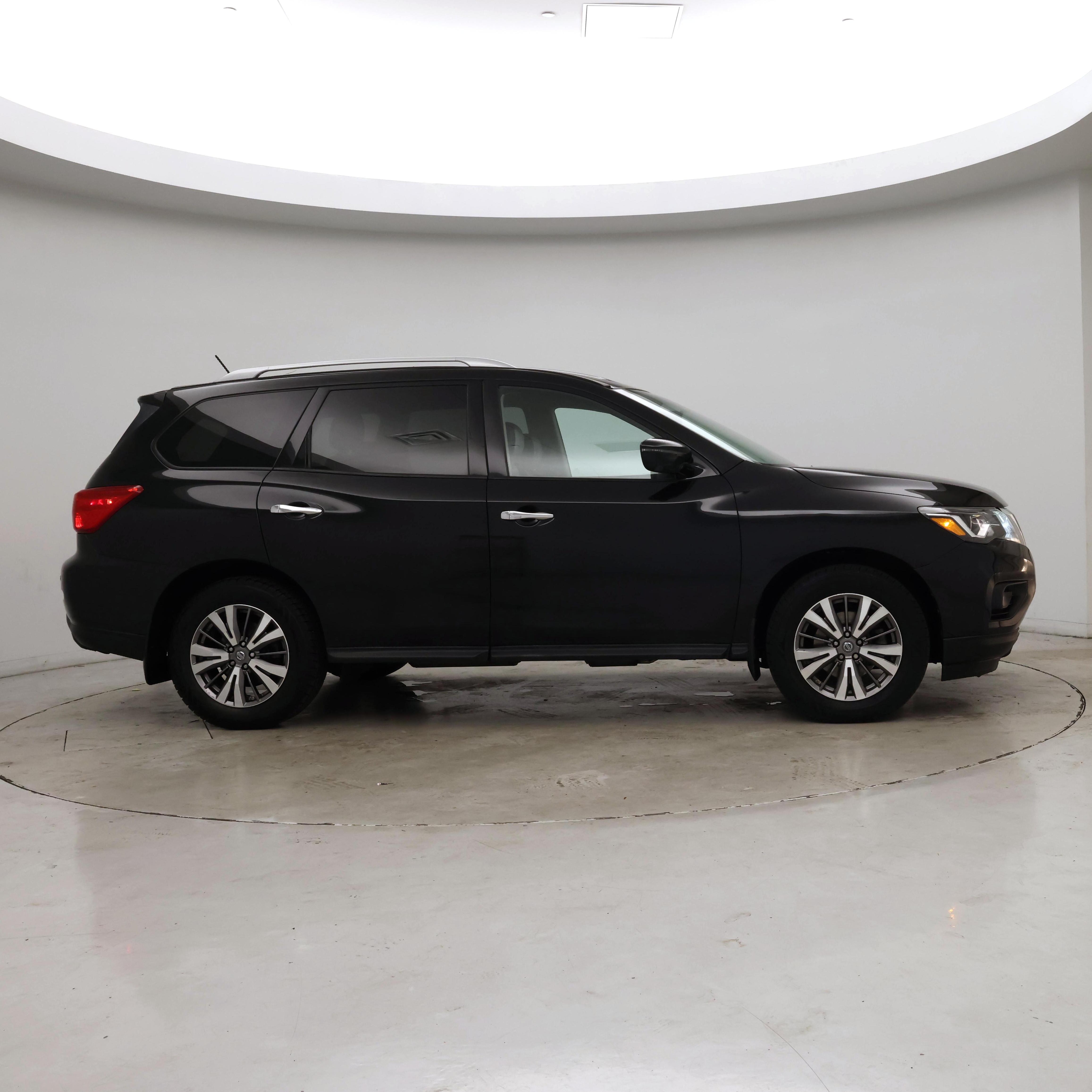 Thumbnail: 2018 Nissan Pathfinder - 7