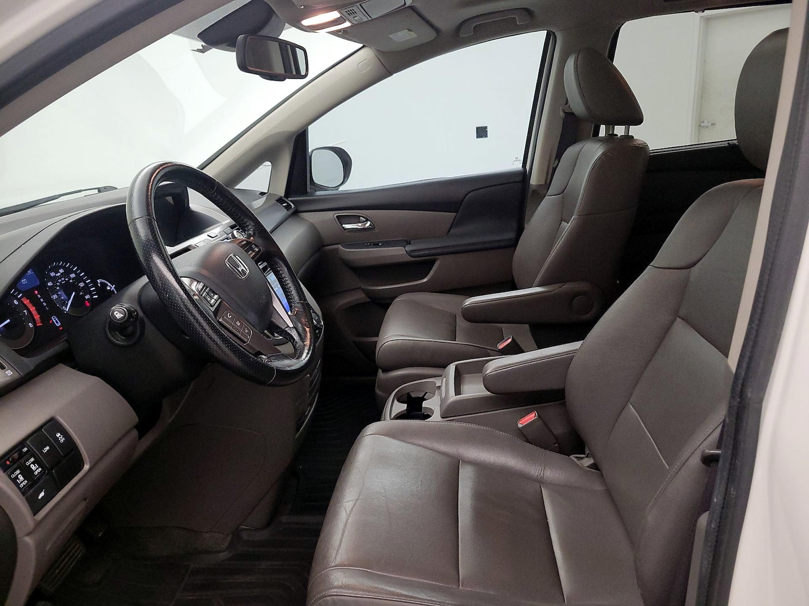 2015 Honda Odyssey EX-L - Photo 12
