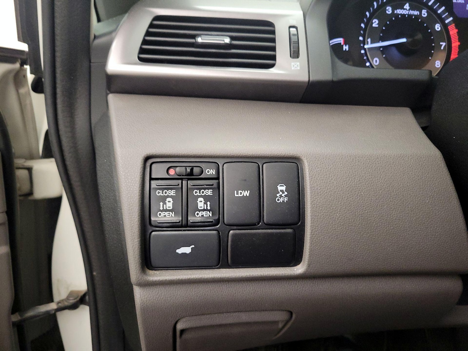 2015 Honda Odyssey EX-L - Photo 14