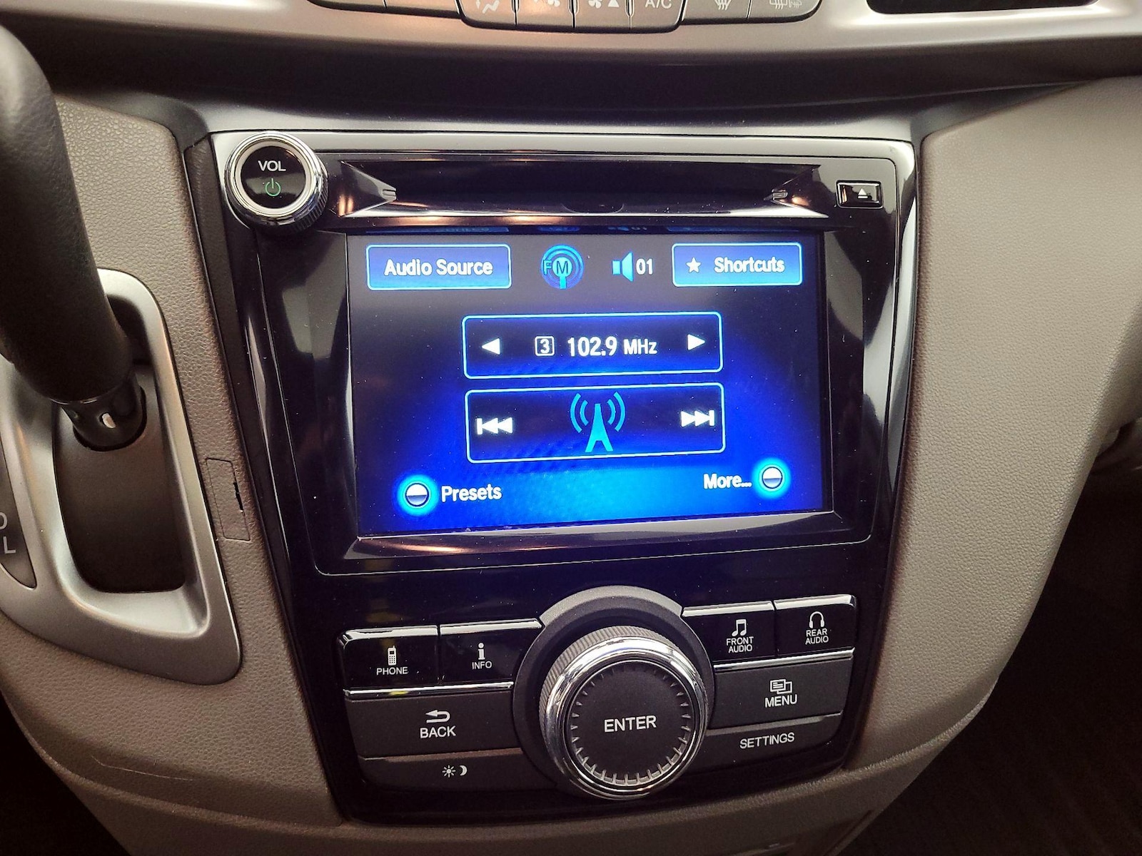 2015 Honda Odyssey EX-L - Photo 16