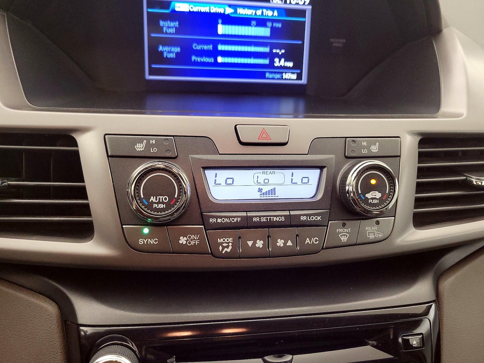2015 Honda Odyssey EX-L - Photo 17