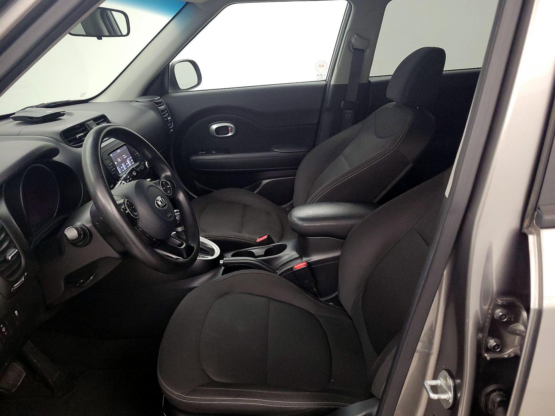 Thumbnail: 2017 Kia Soul - 11