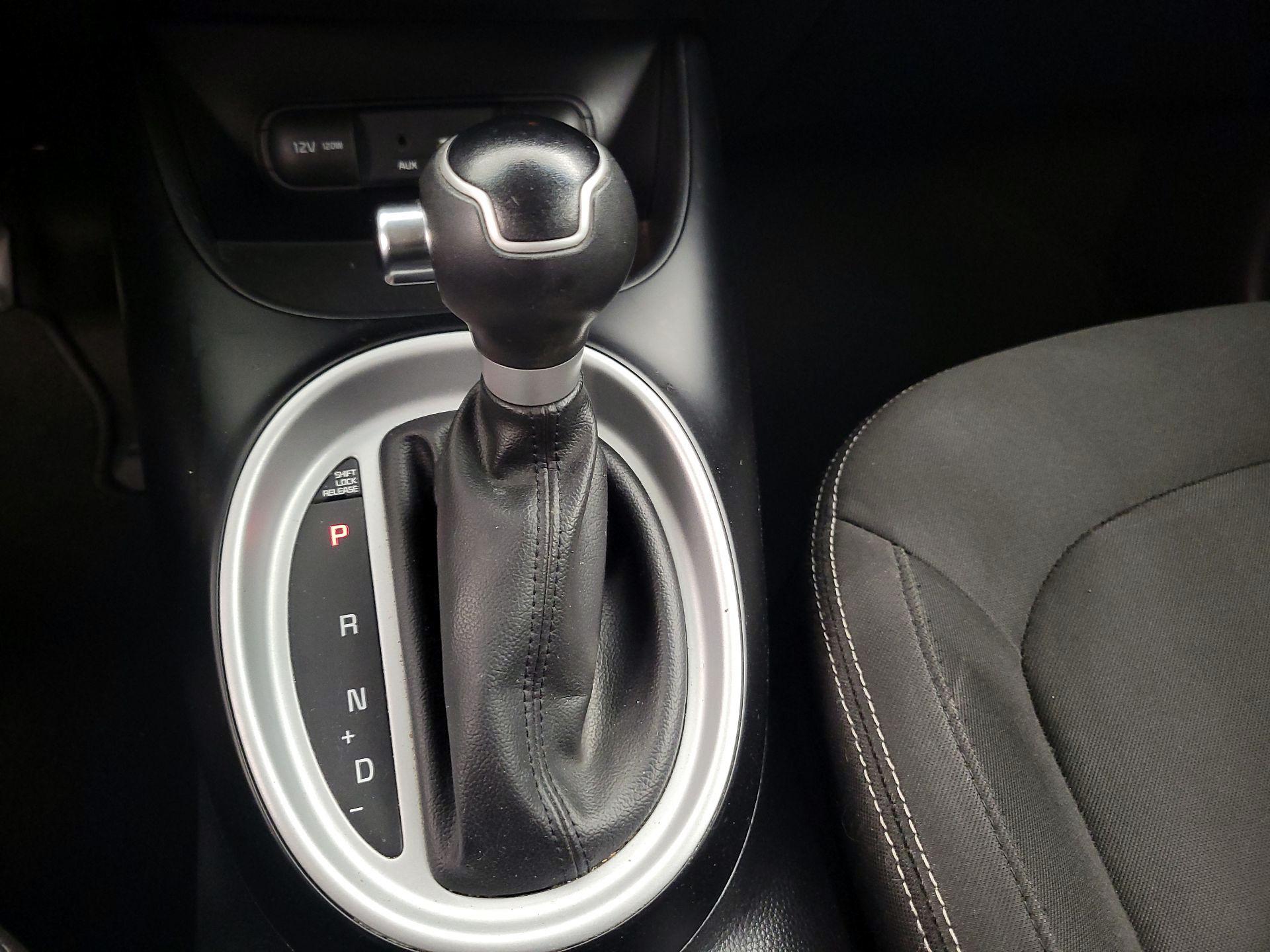 Thumbnail: 2017 Kia Soul - 16